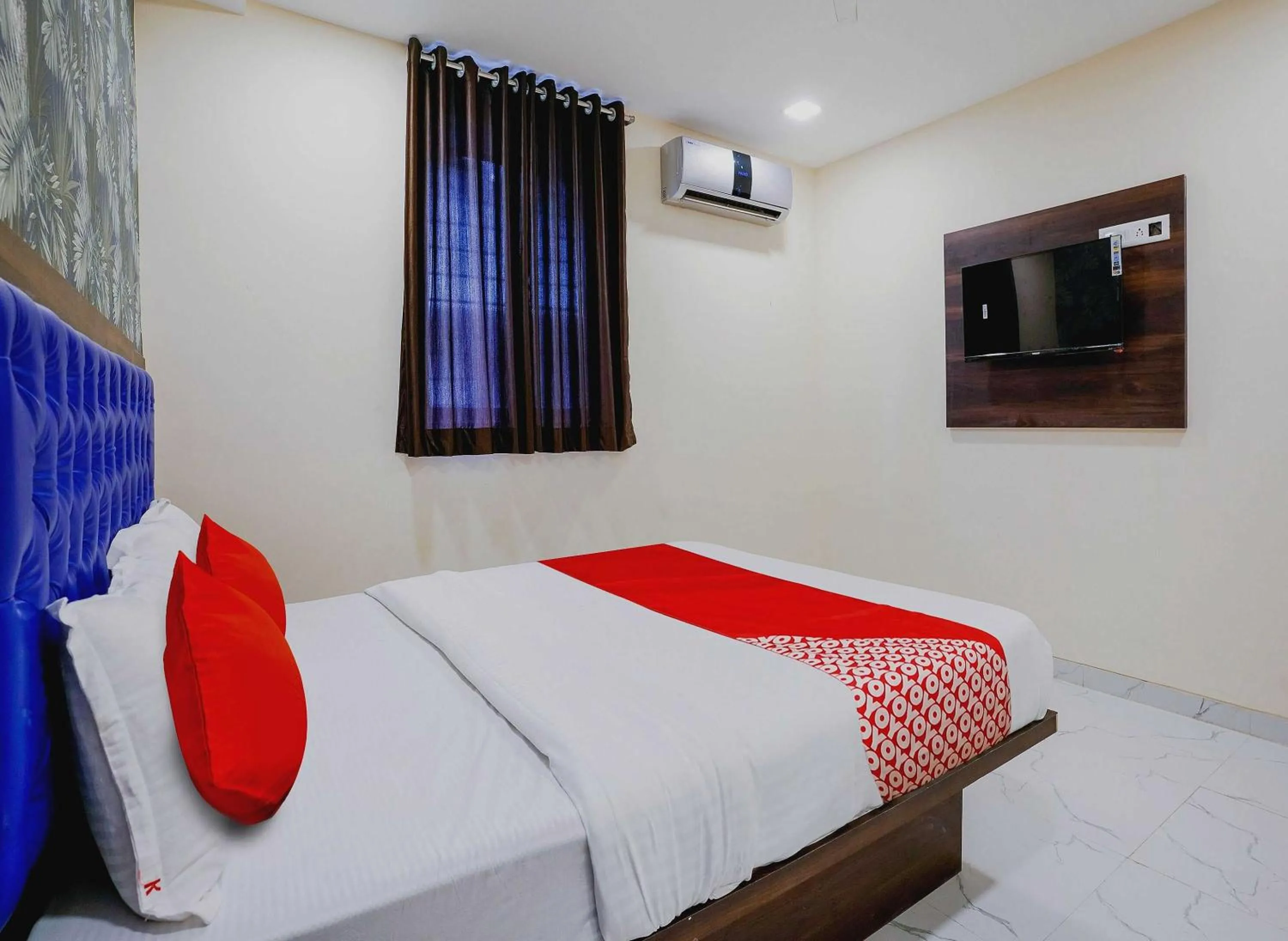 Bedroom in Hotel O King Residency Near Bharat Talkies