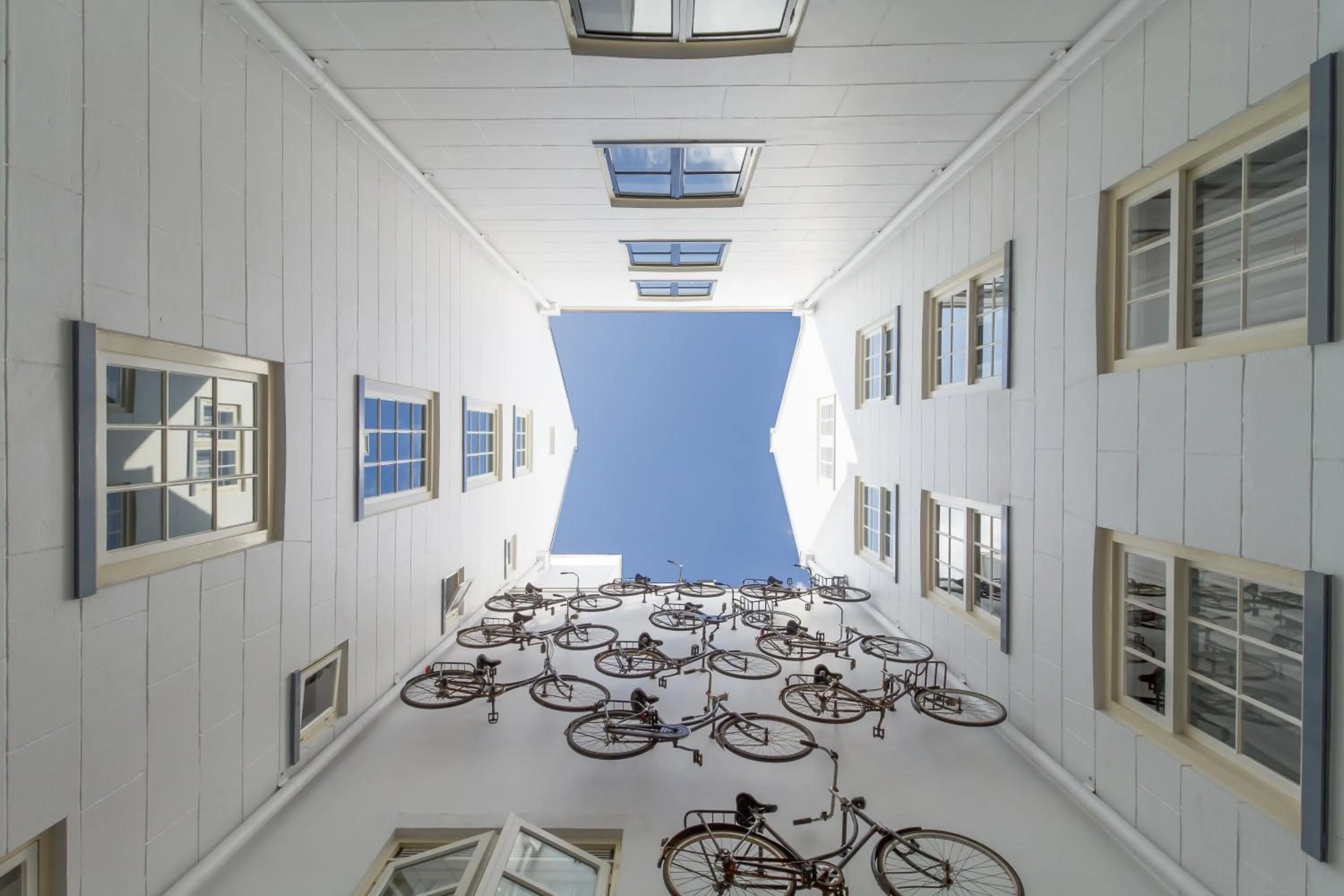 Inner courtyard view in Pulitzer Amsterdam