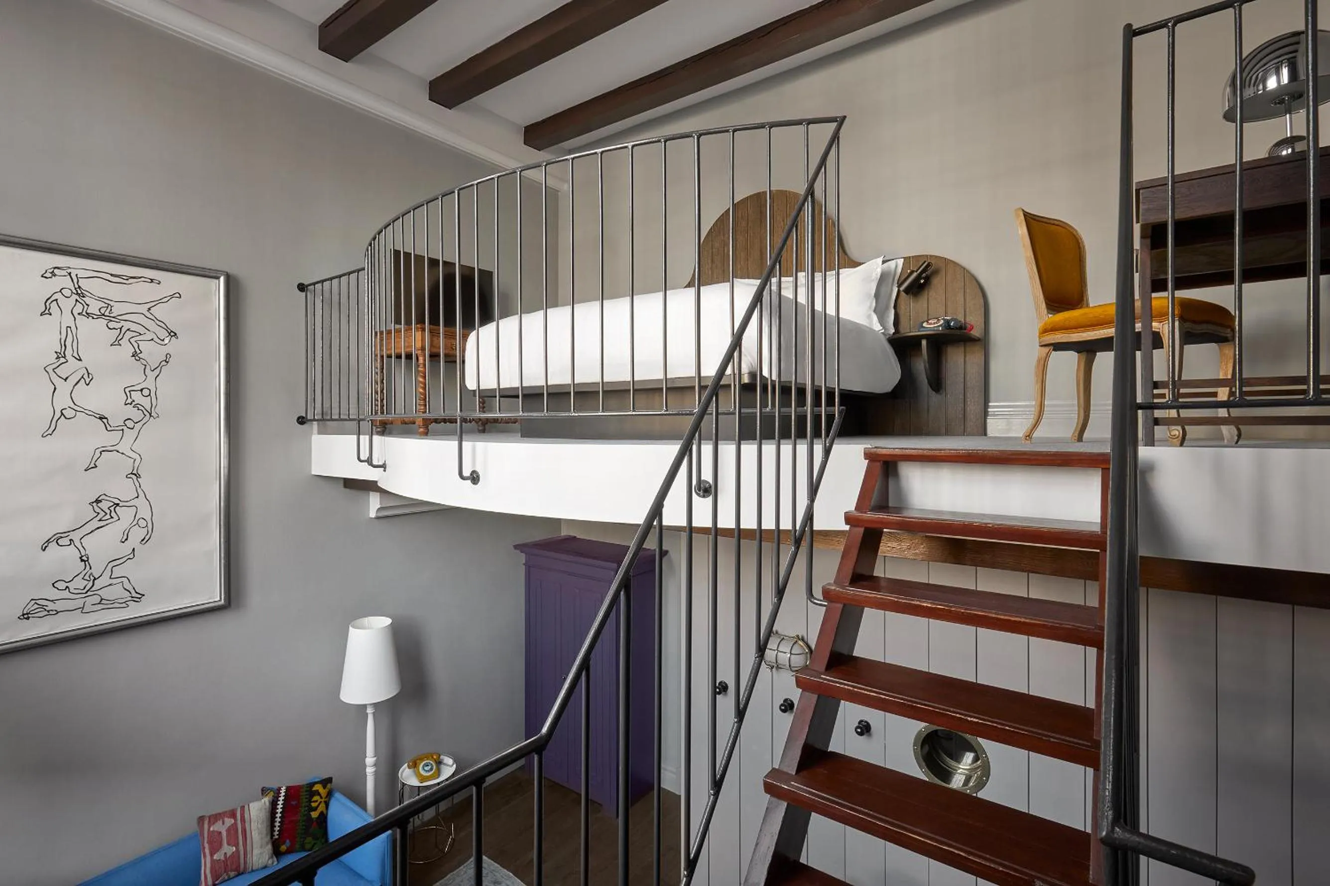 Bedroom in Pulitzer Amsterdam