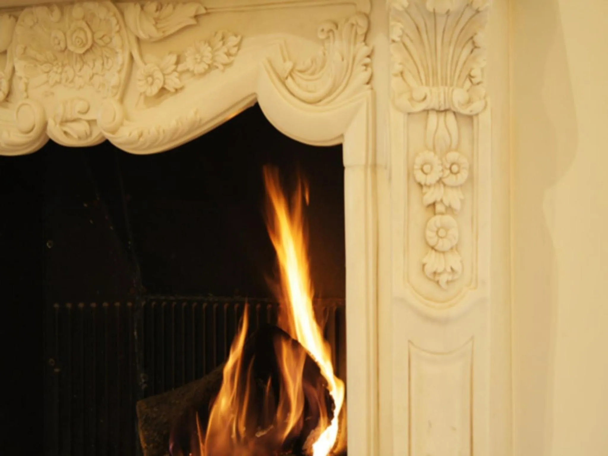 Decorative detail in ex BENEFICIO Santa MARIA della SCALA B&B de Charme