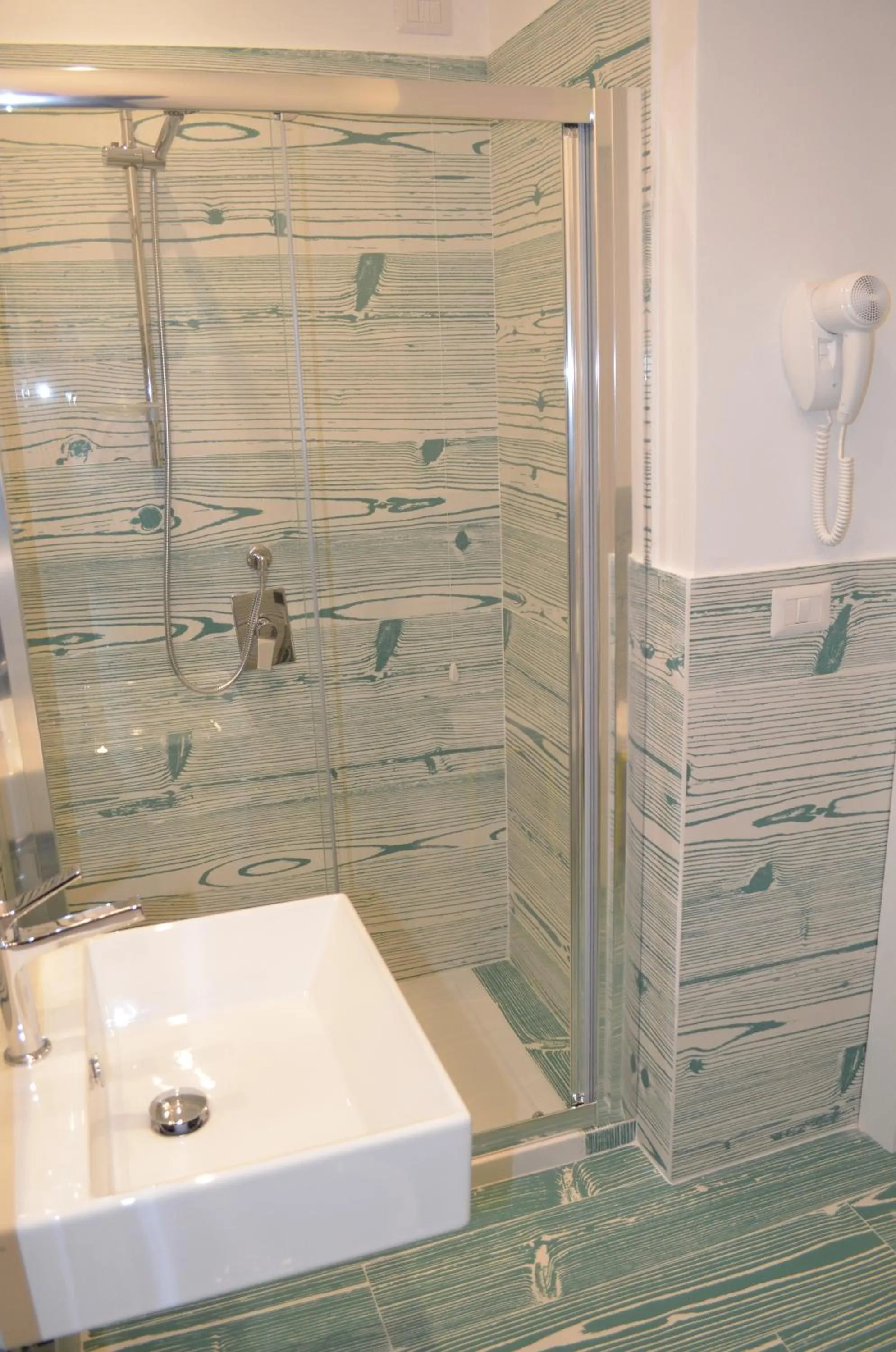 Bathroom in Divine Bed & Breakfast