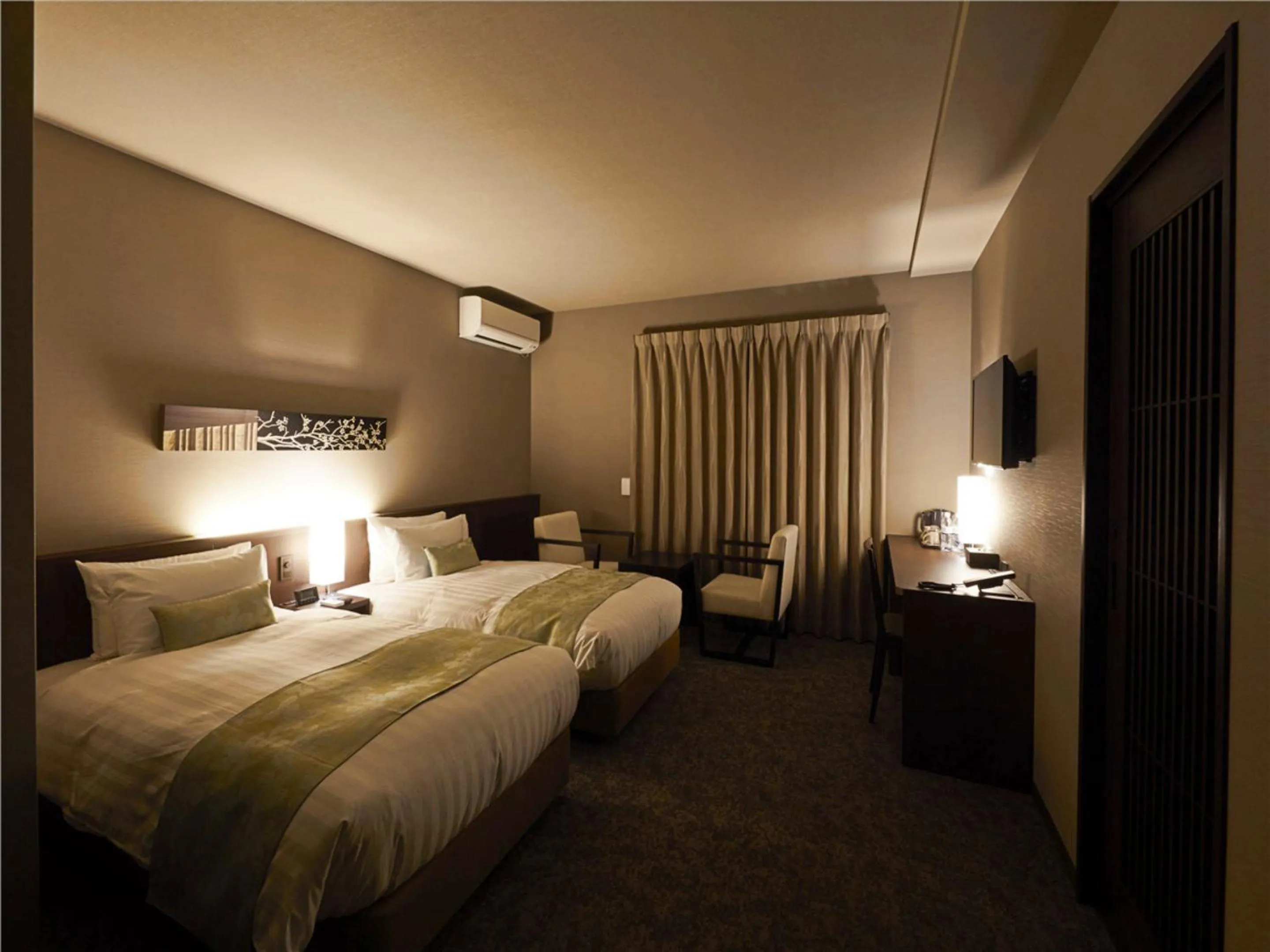 Bed in Waka Heian Shirakawa Hotel