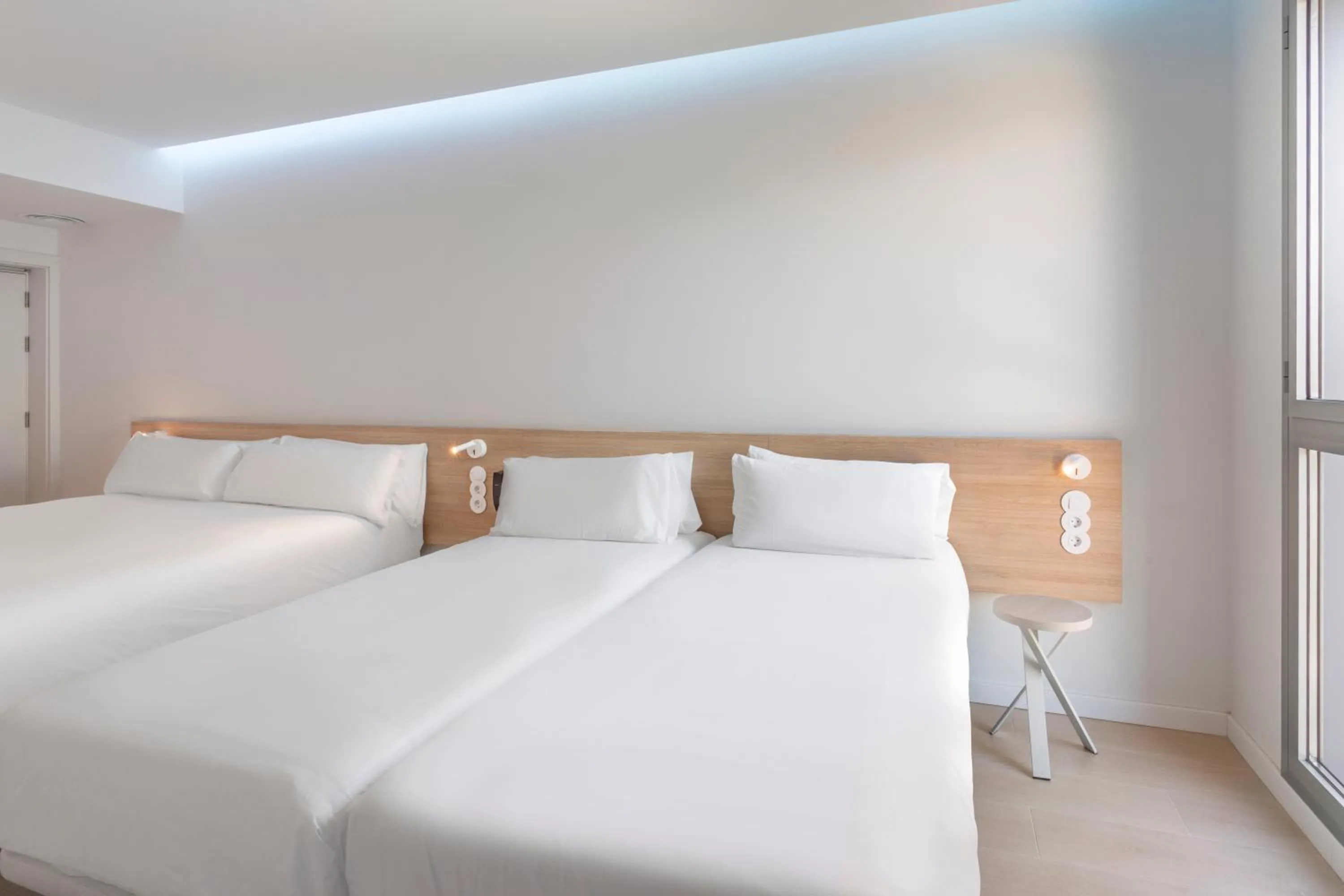 Bedroom, Bed in B&B HOTEL Lleida