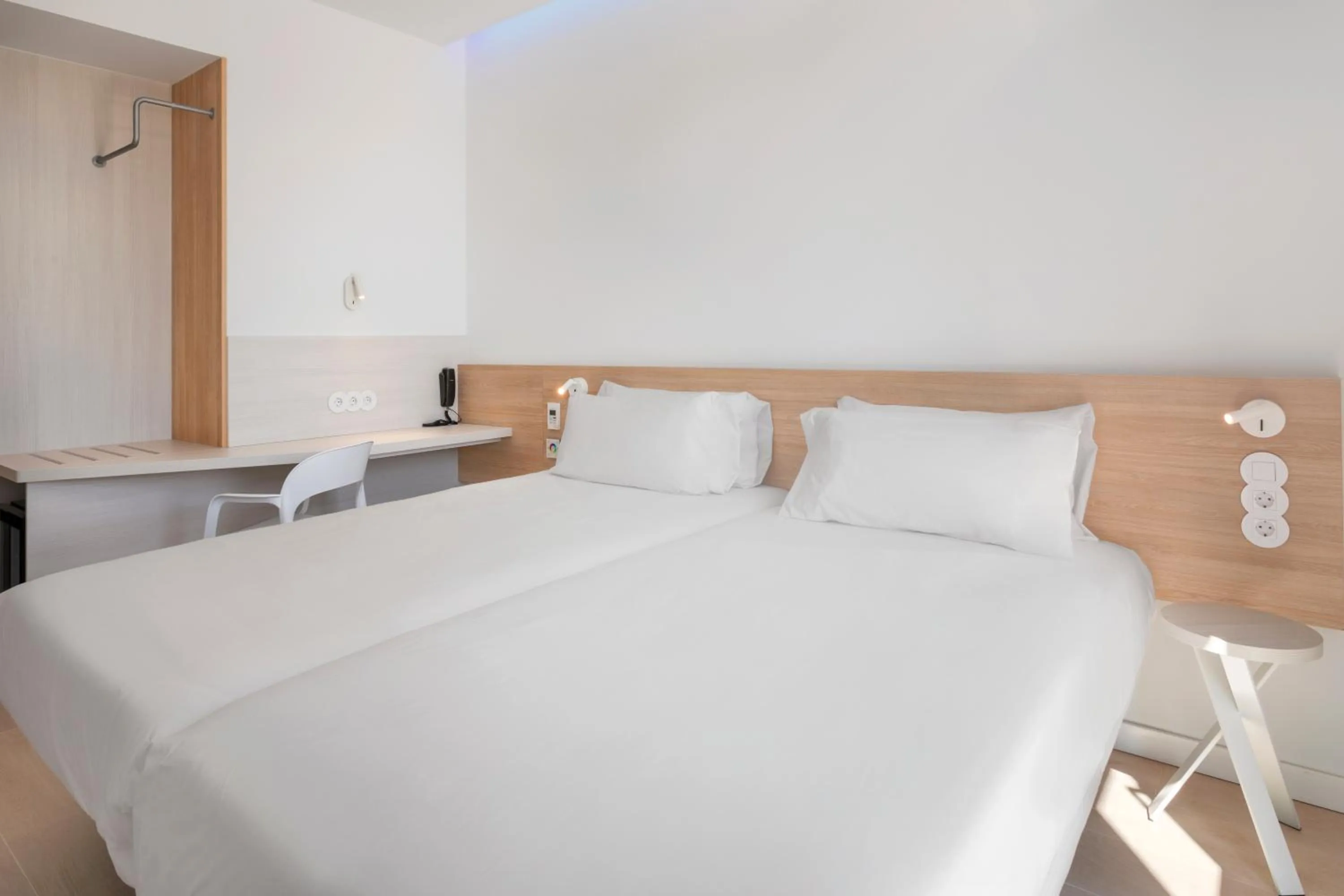 Bedroom, Bed in B&B HOTEL Lleida