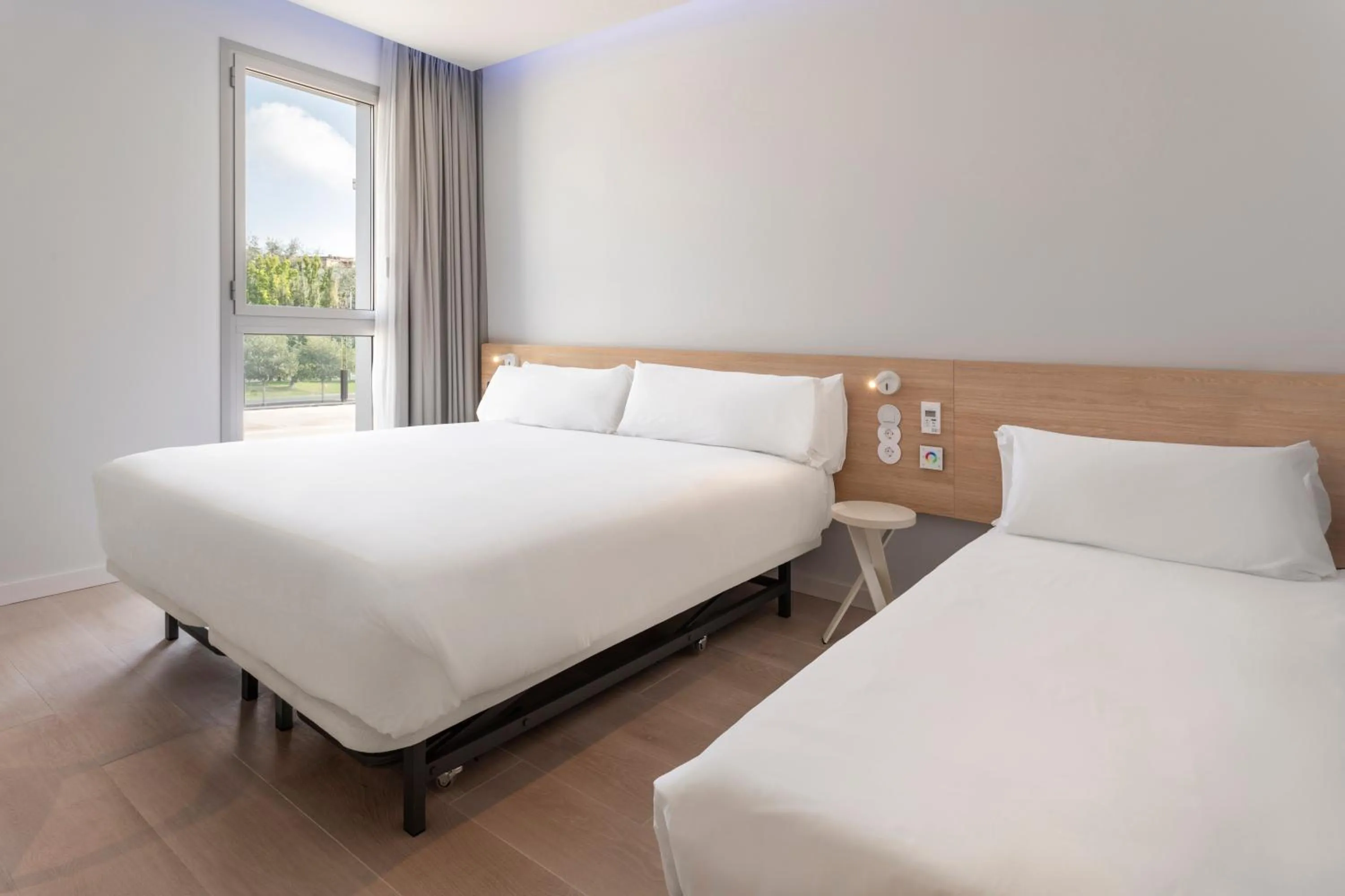 Bedroom, Bed in B&B HOTEL Lleida