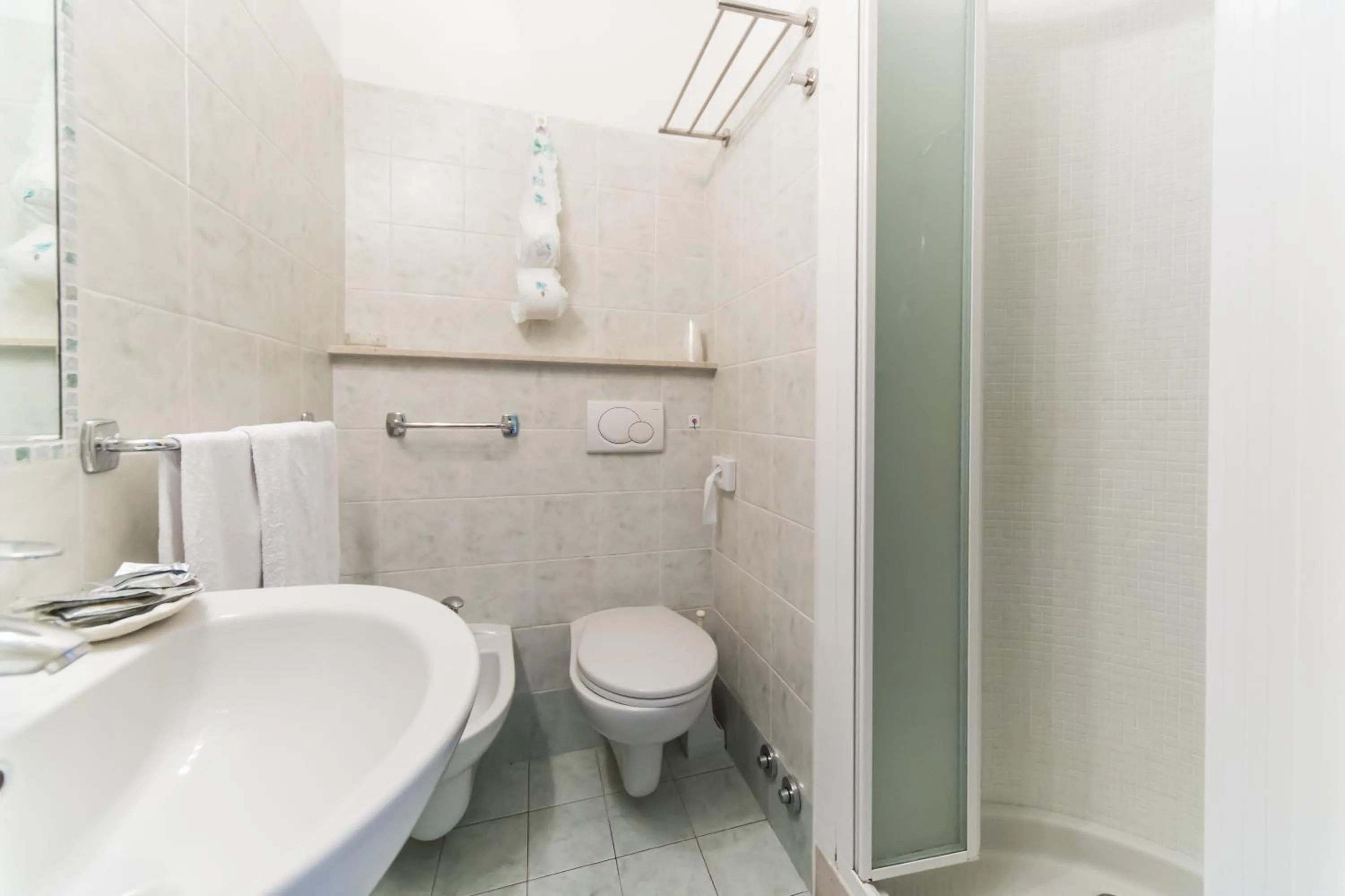 Bathroom in Hotel Rita