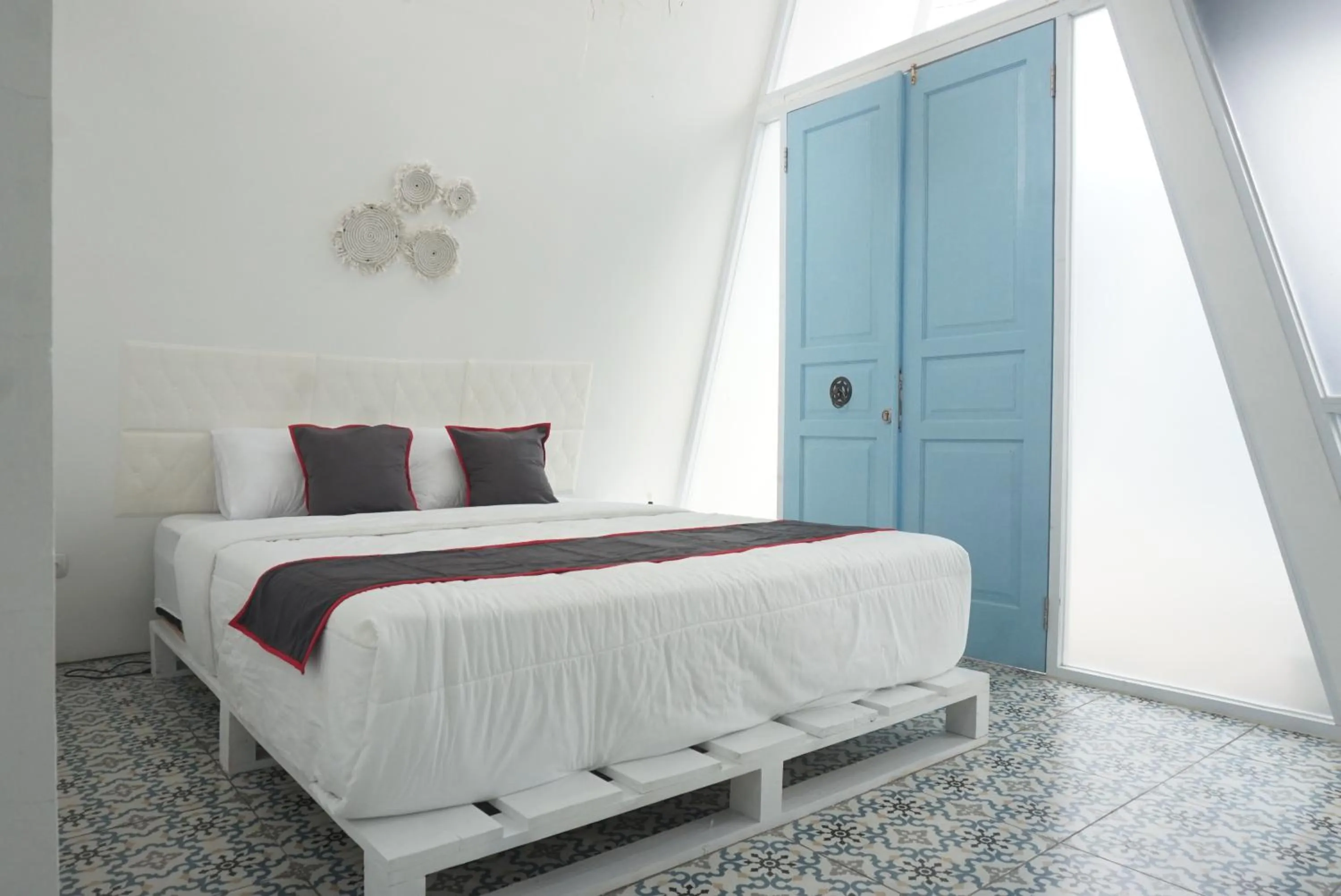 Bed in Ellada Garden