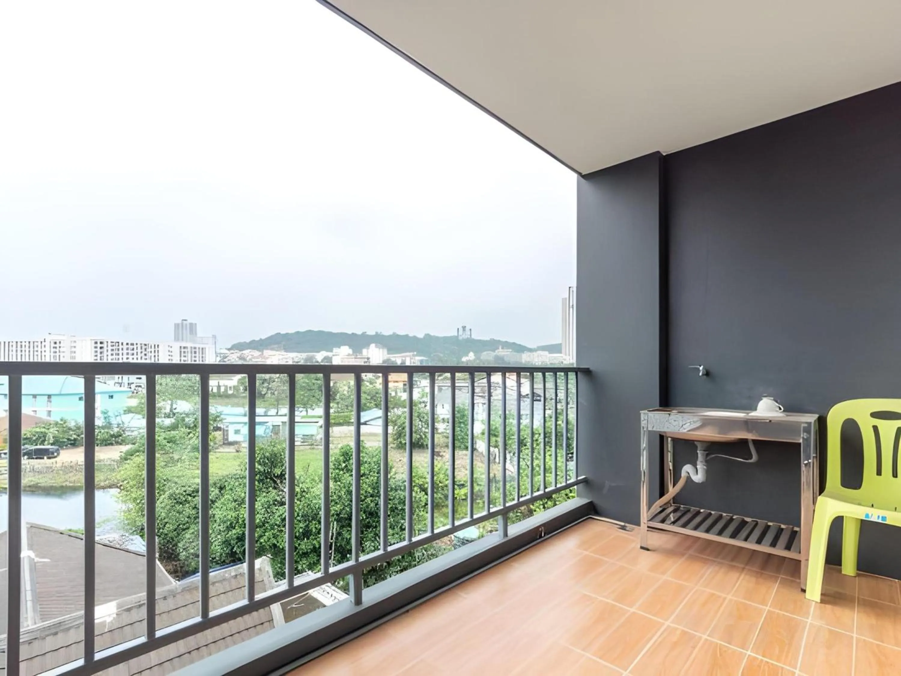 Balcony/Terrace in Capital O 75451 Podstel Hostel Bangkok