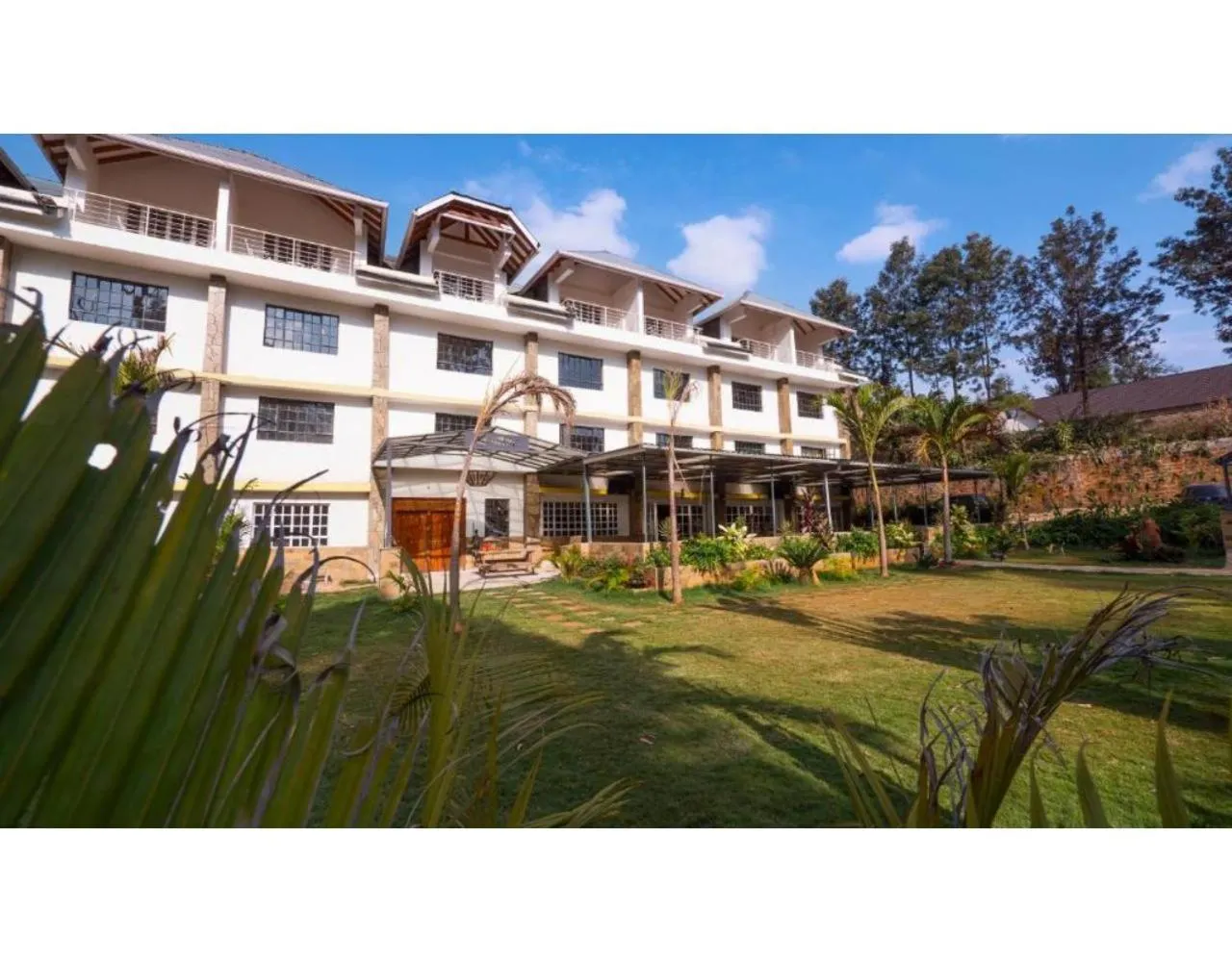 Property building in Tobriana