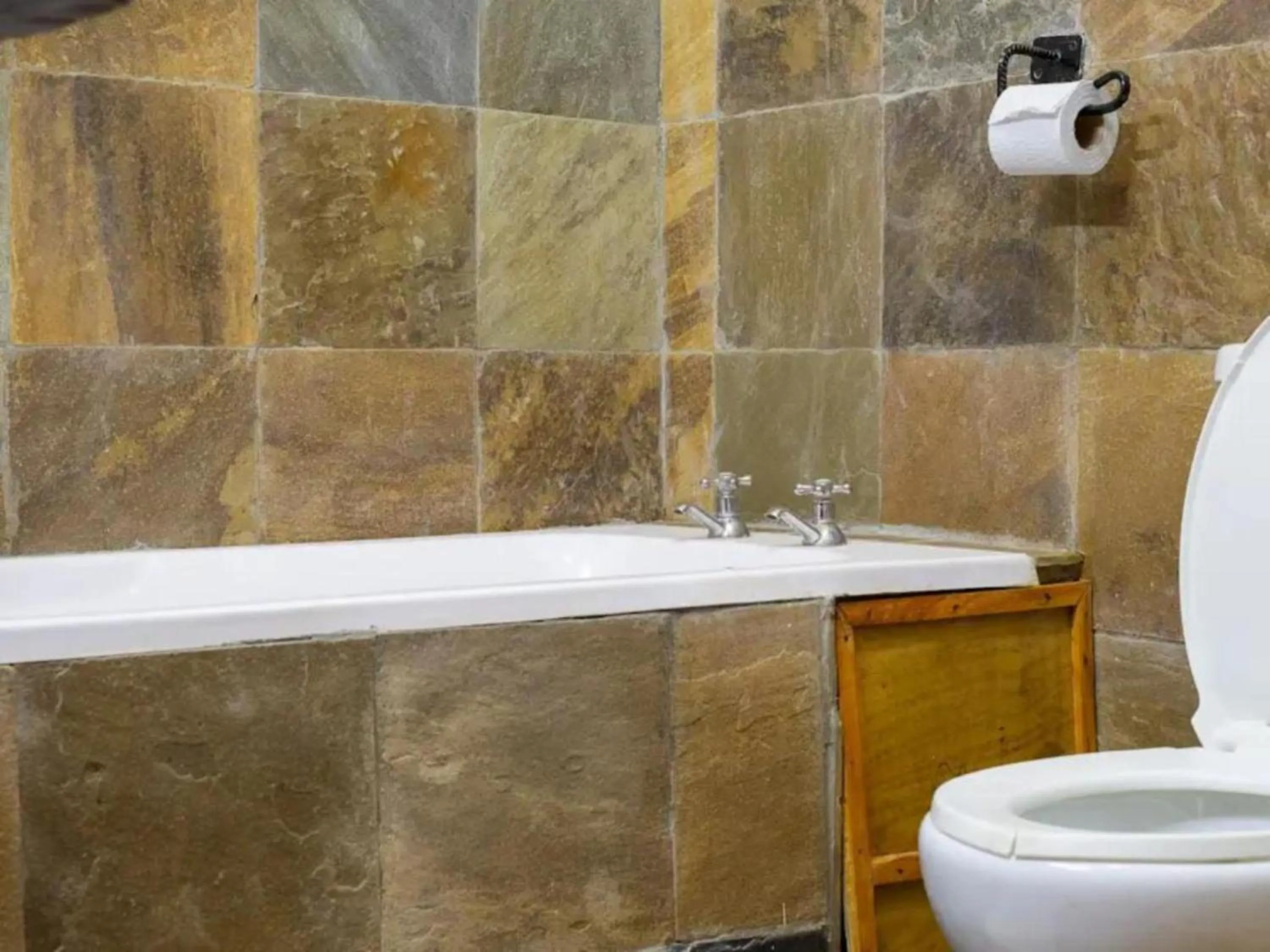 Bathroom in Tobriana