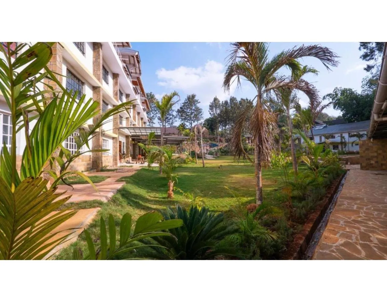 Property building in Tobriana