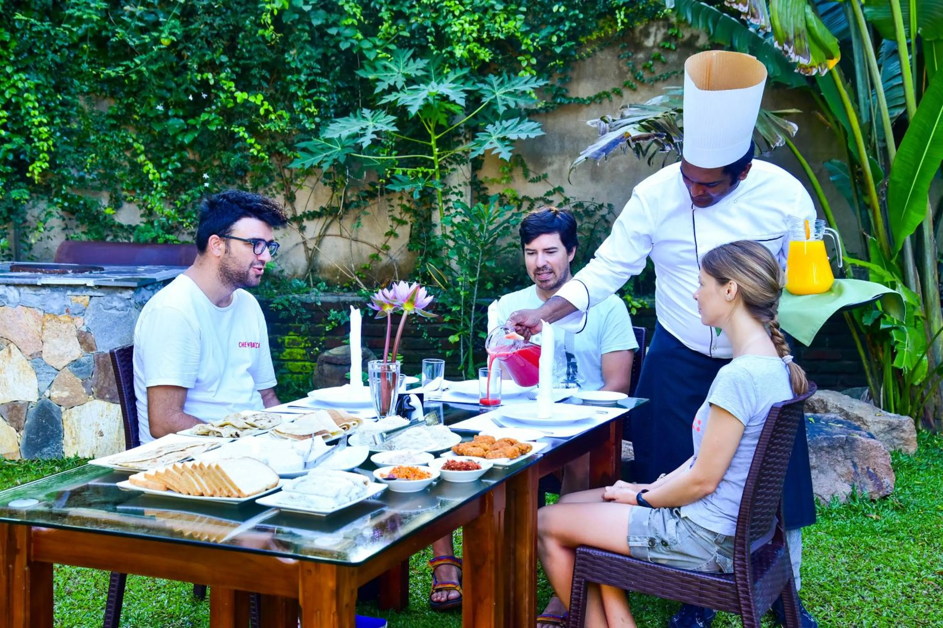 Garden in The New Crown Hotel