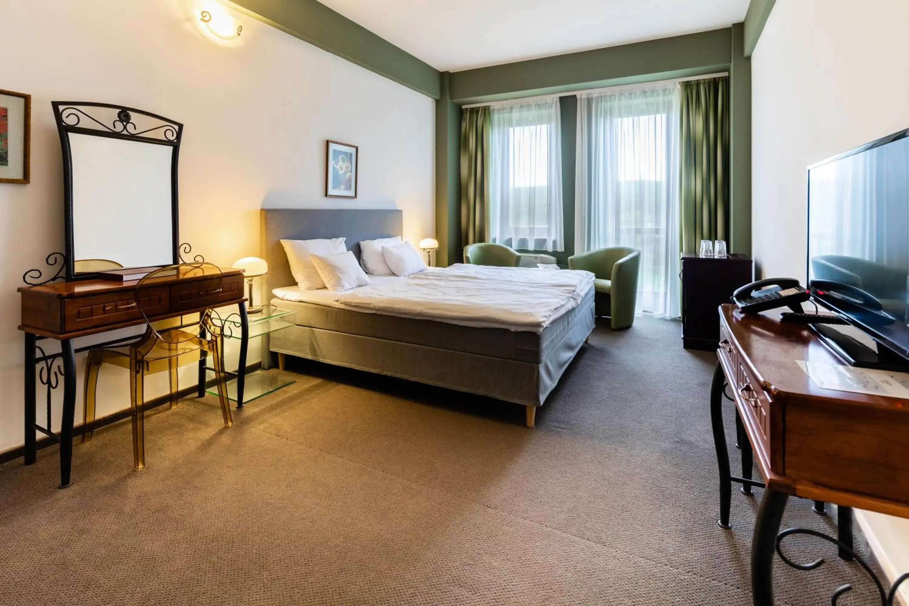 Deluxe Family Room in Hotel Vécsecity Deluxe Family Room in Hotel Vécsecity