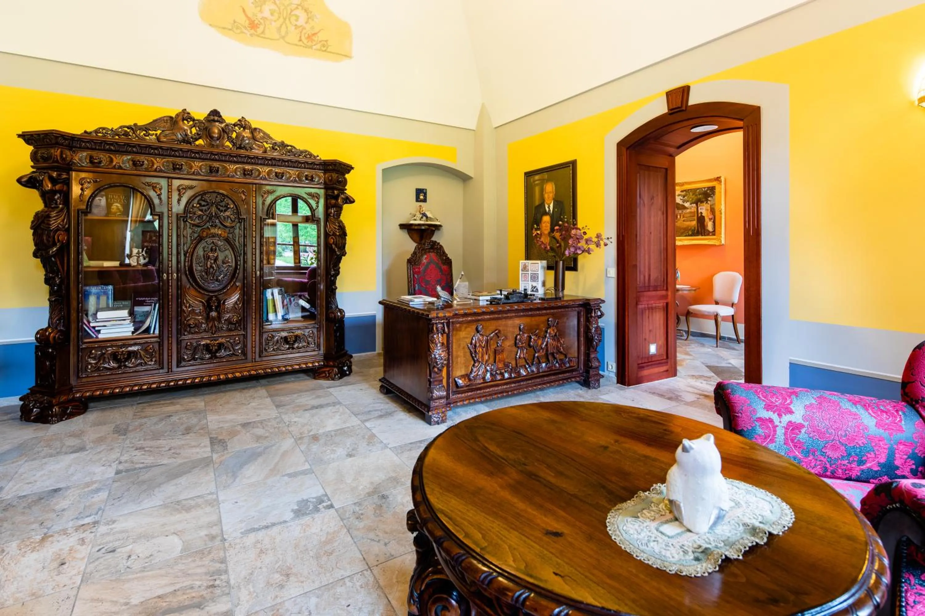 Seating area in Hotel Vécsecity