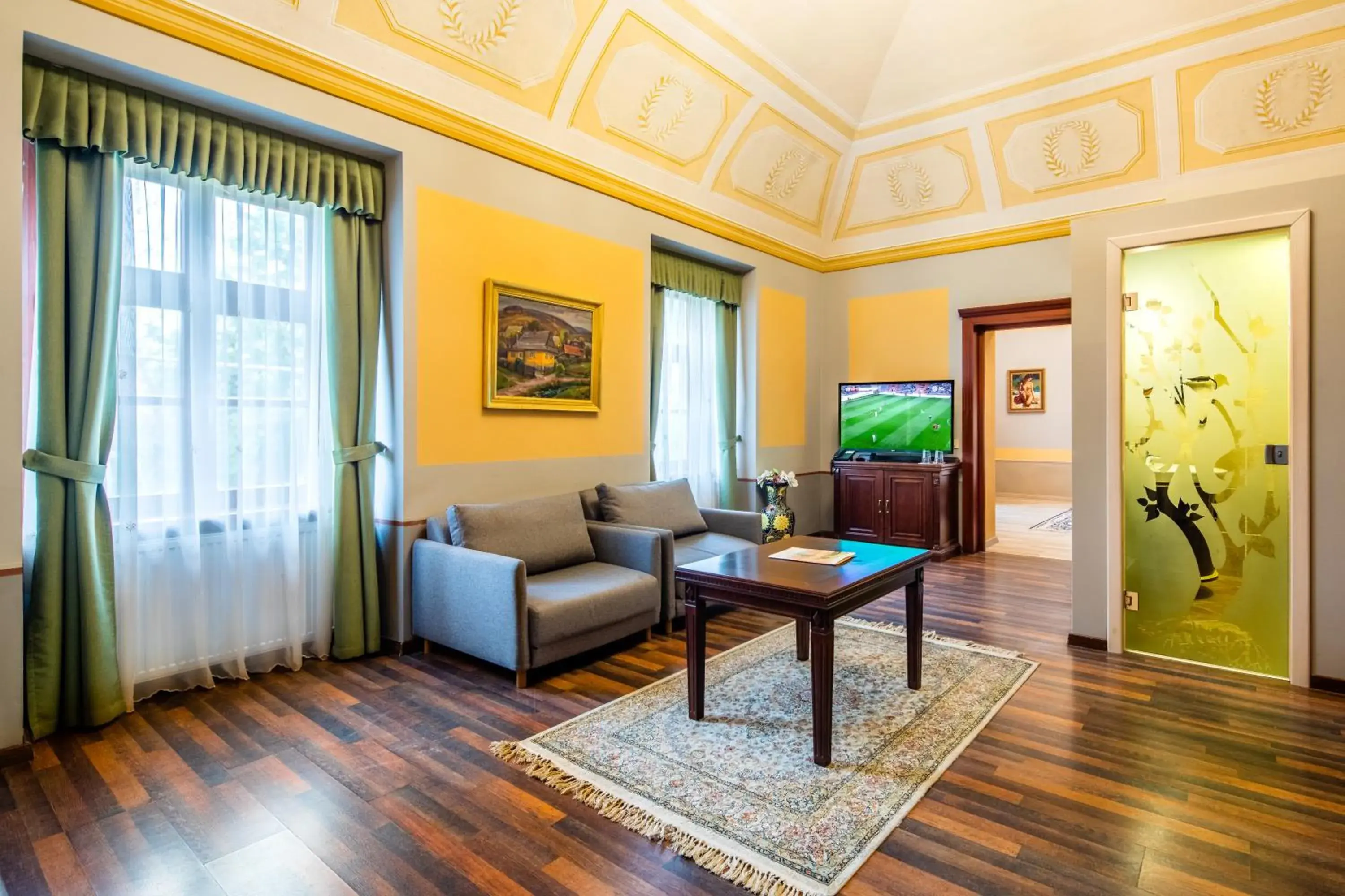 Suite with Garden View in Hotel Vécsecity Suite with Garden View in Hotel Vécsecity