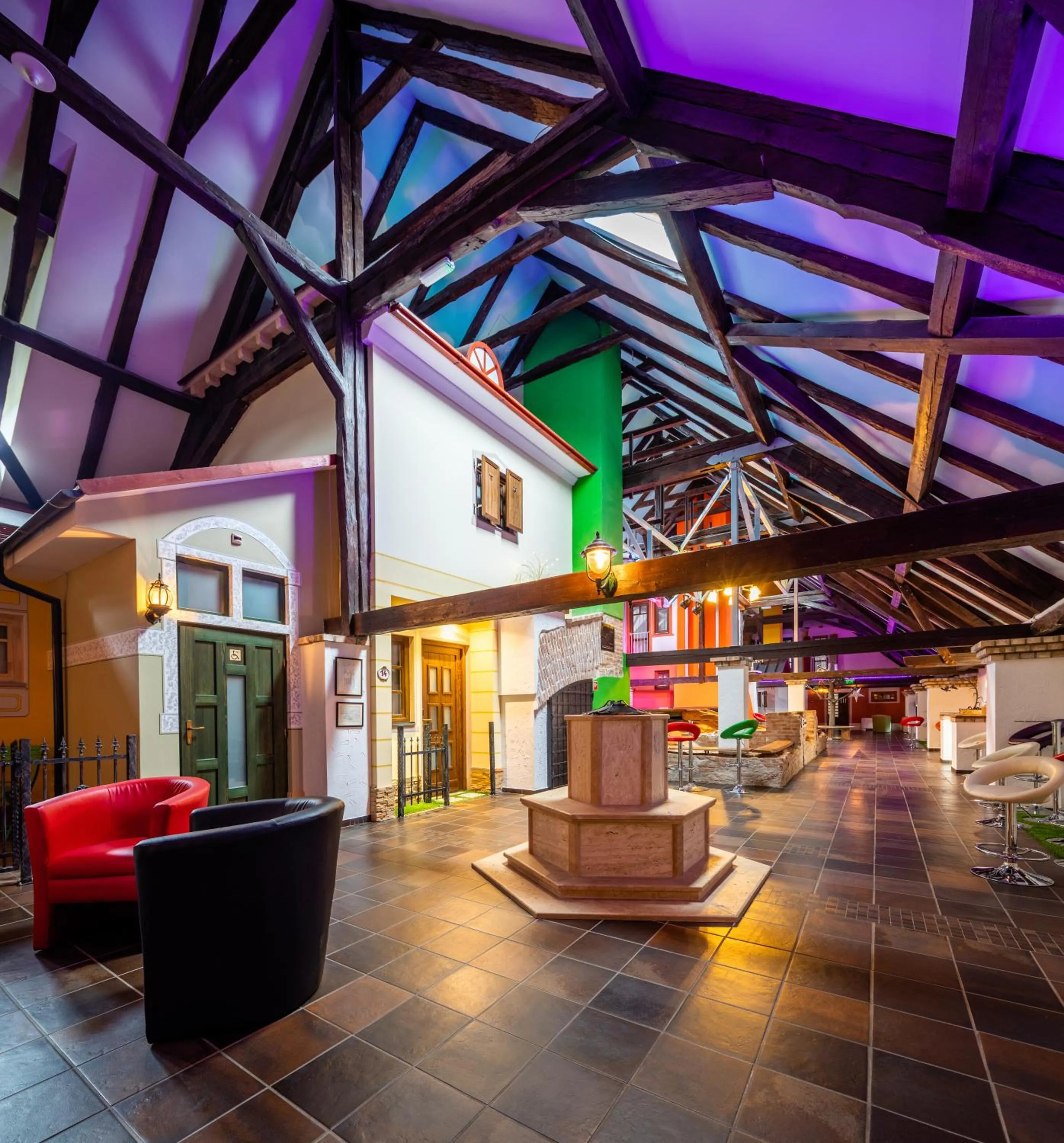 Banquet/Function facilities in Hotel Vécsecity