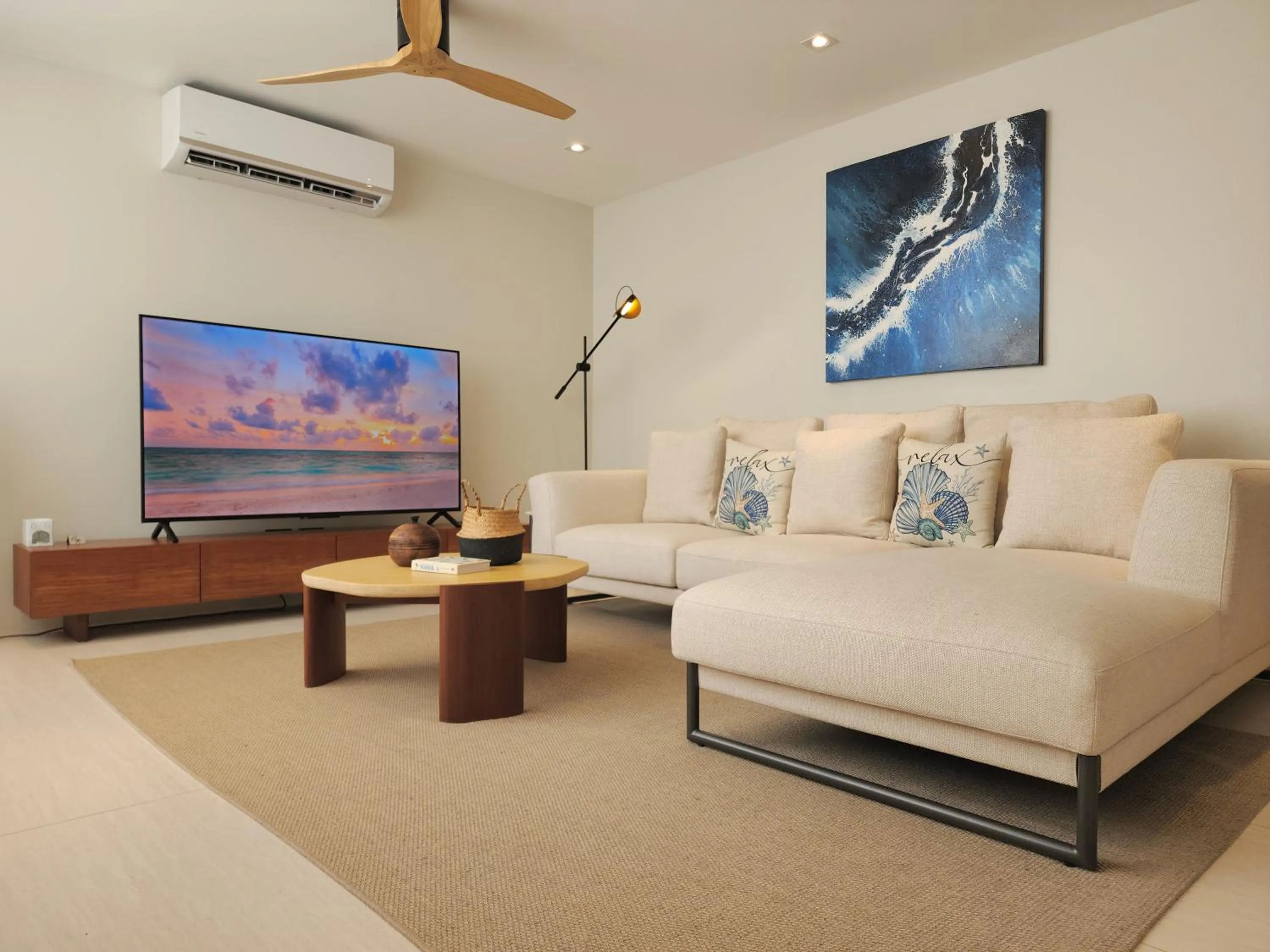 TV and multimedia in Baan Bophut Beach Hotel Samui - SHA Extra Plus