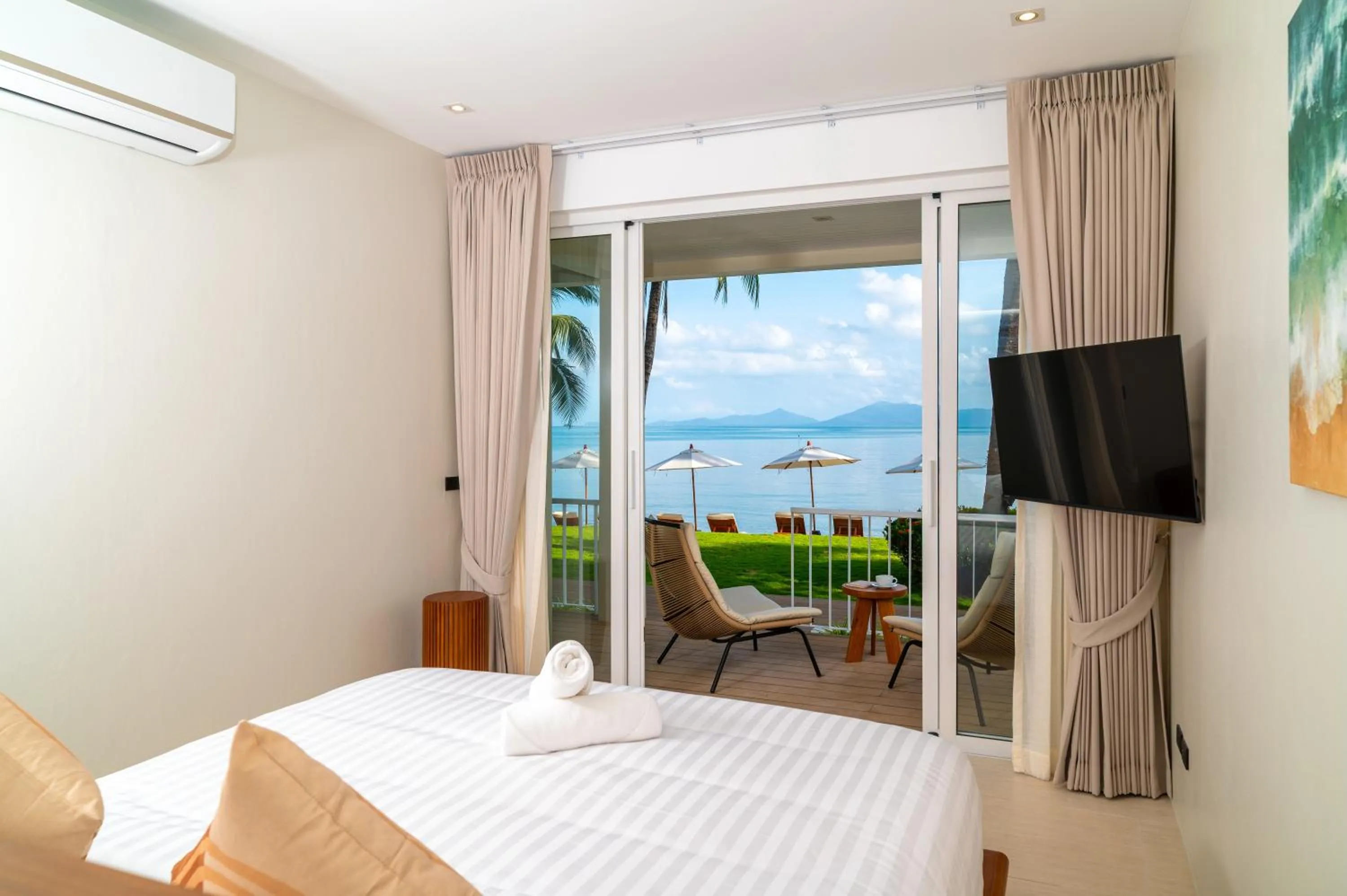 Bed in Baan Bophut Beach Hotel Samui - SHA Extra Plus