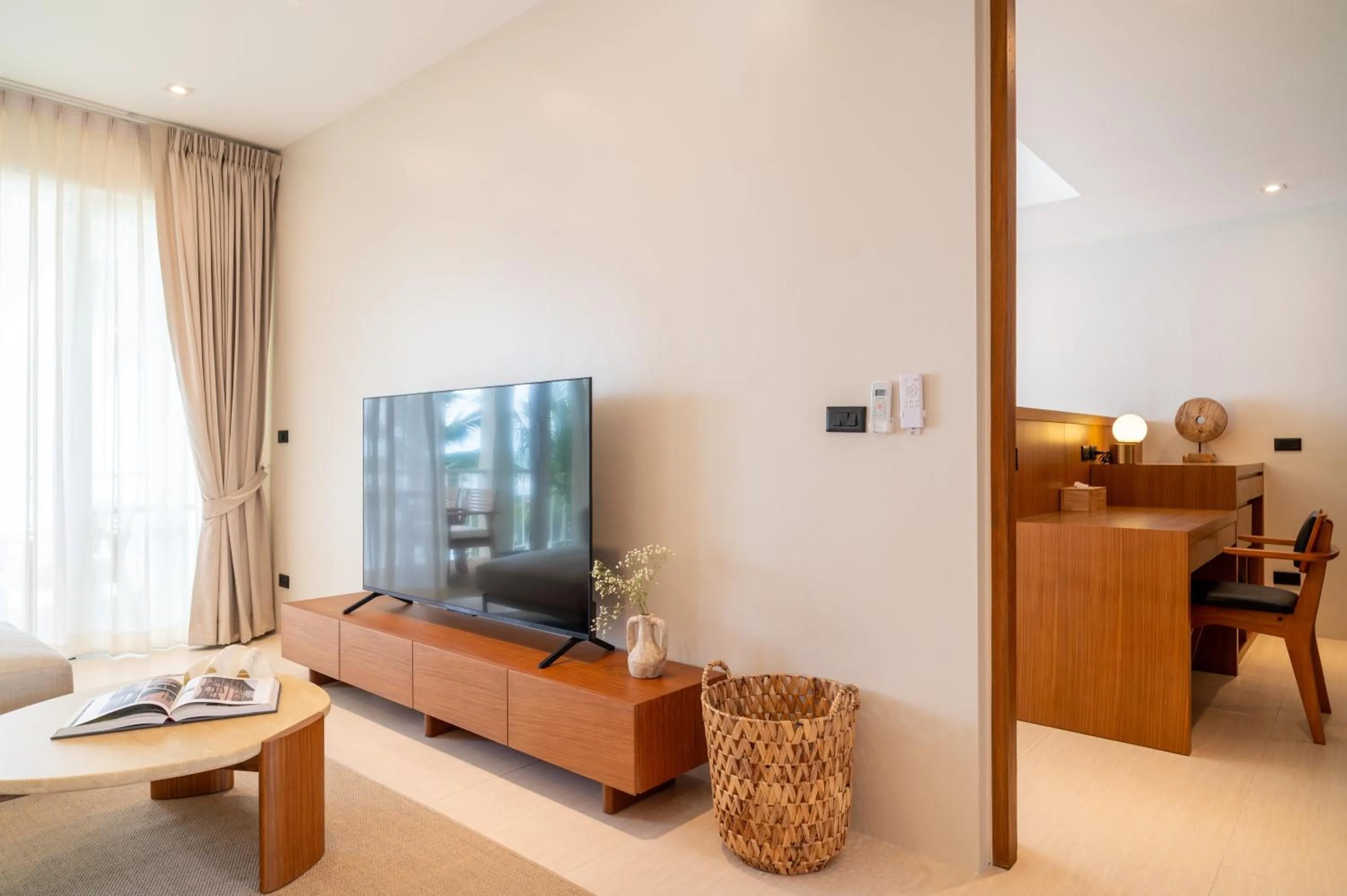 TV and multimedia in Baan Bophut Beach Hotel Samui - SHA Extra Plus