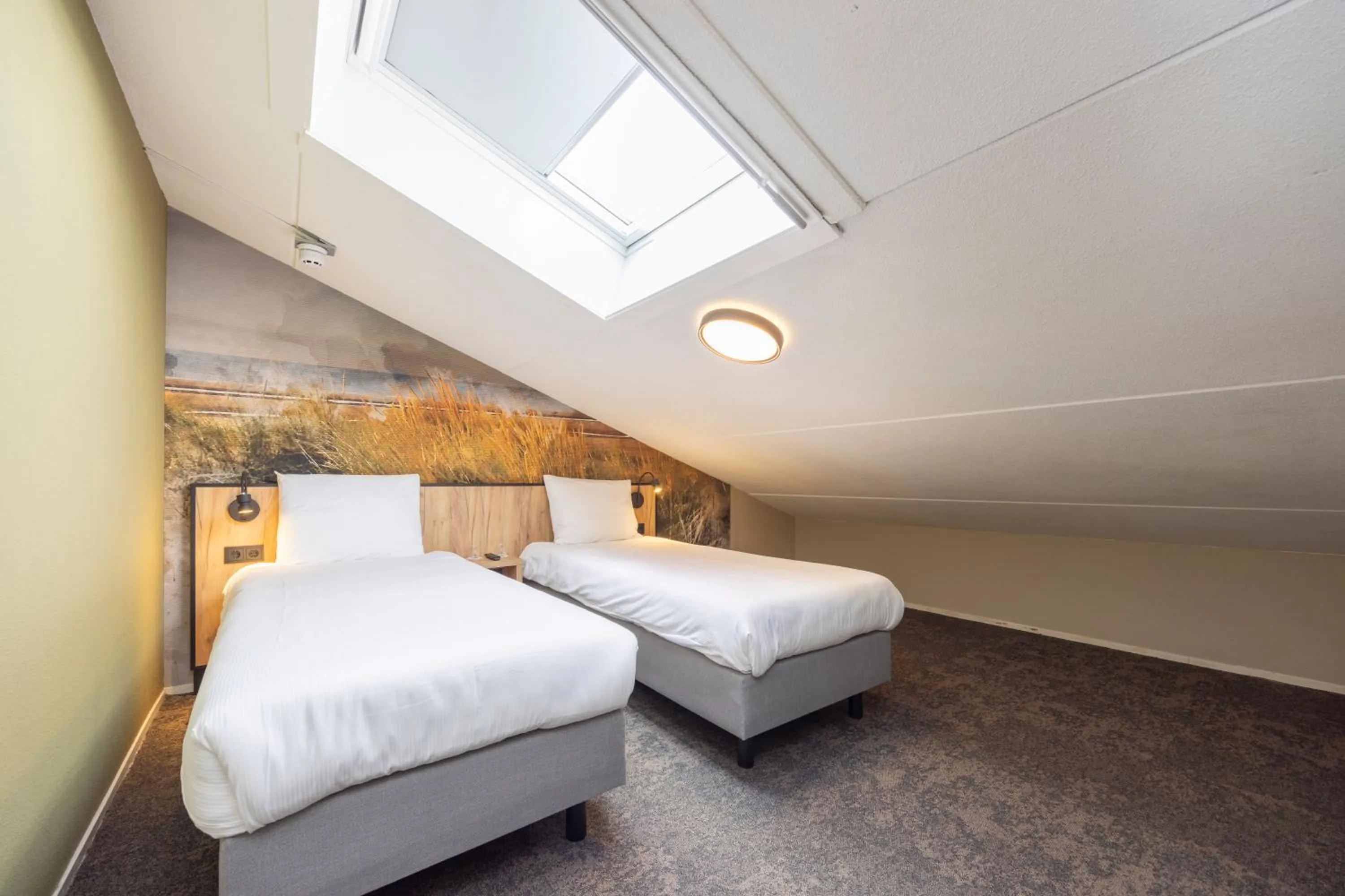 Bed in Fletcher Hotel Jan van Scorel