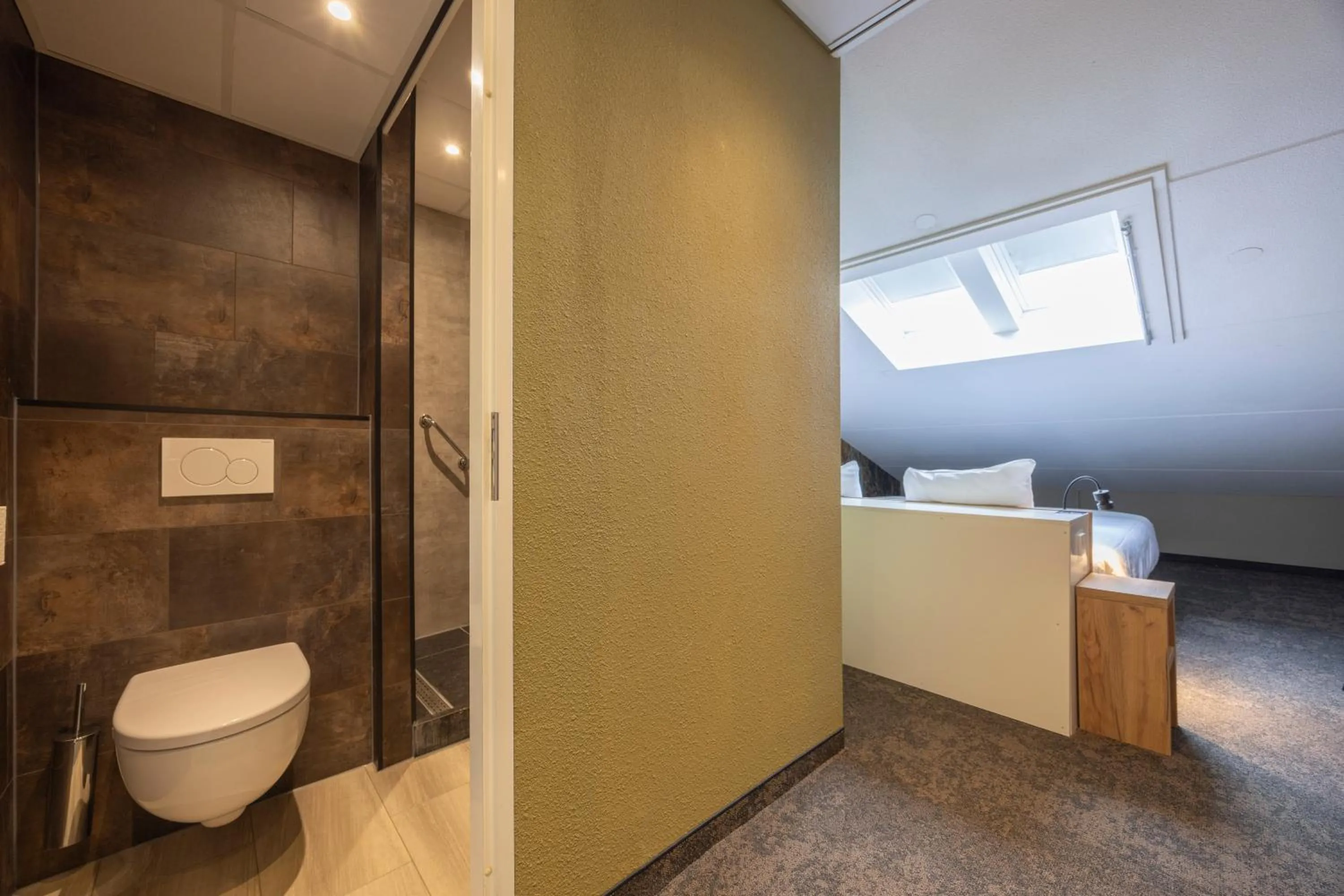 Toilet in Fletcher Hotel Jan van Scorel