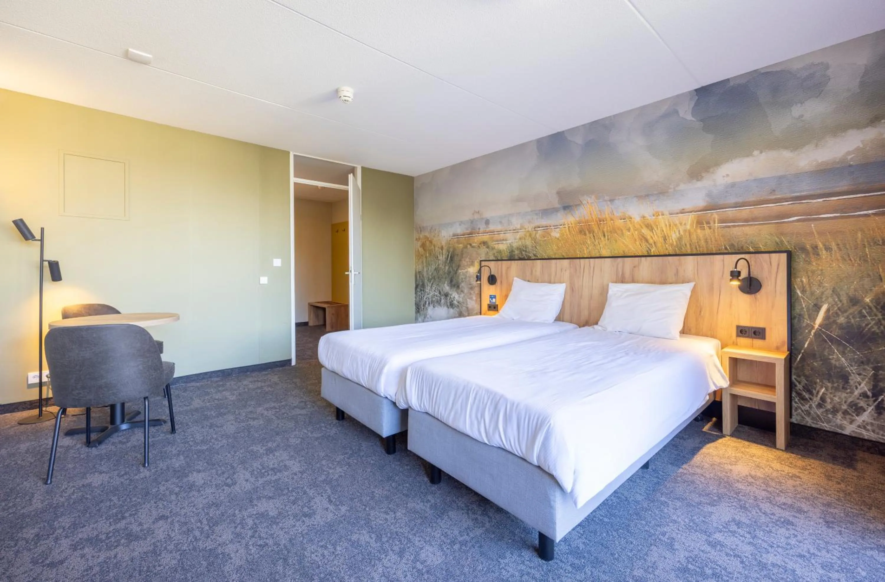 Bedroom, Bed in Fletcher Hotel Jan van Scorel