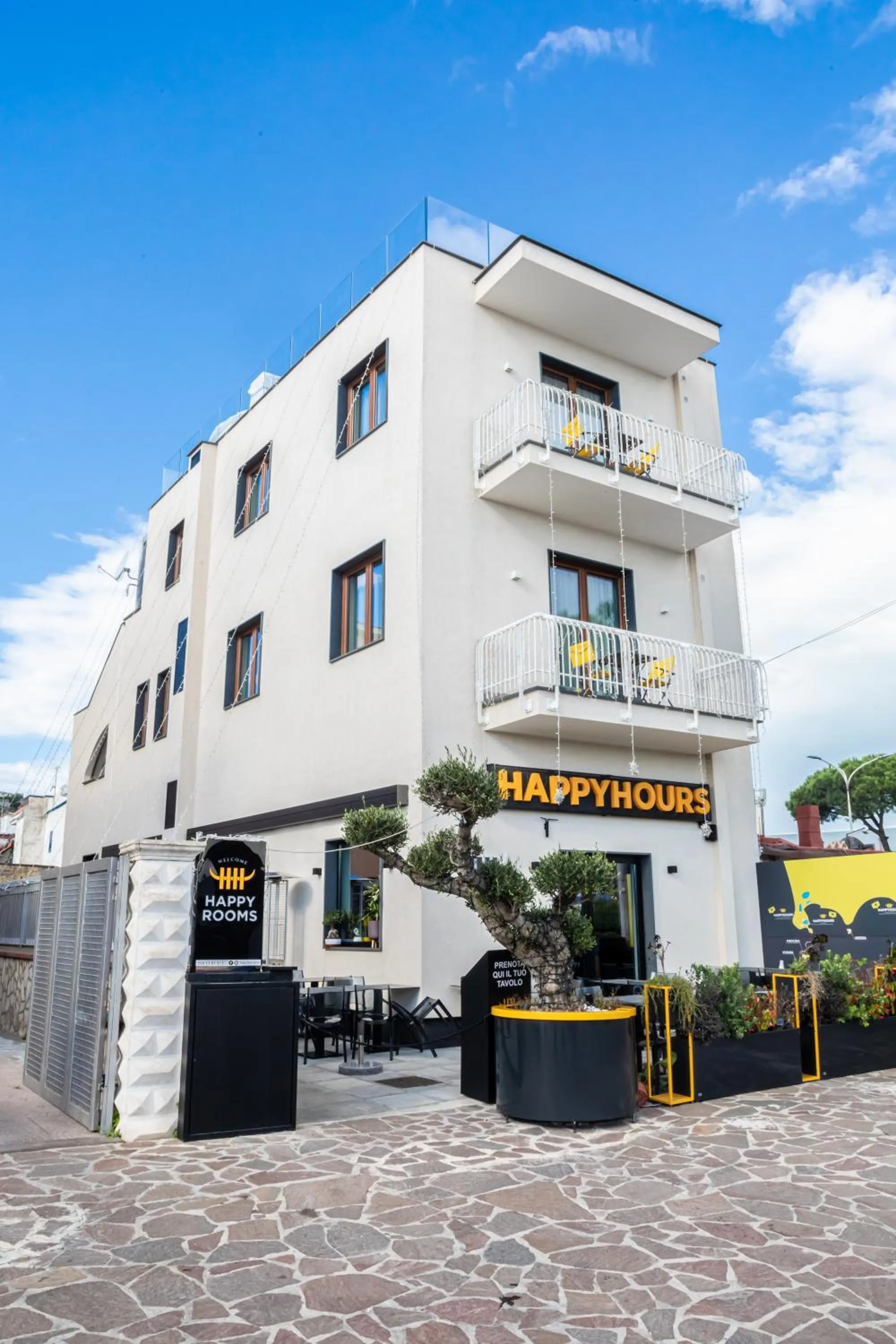 Property building in HAPPYROOMS