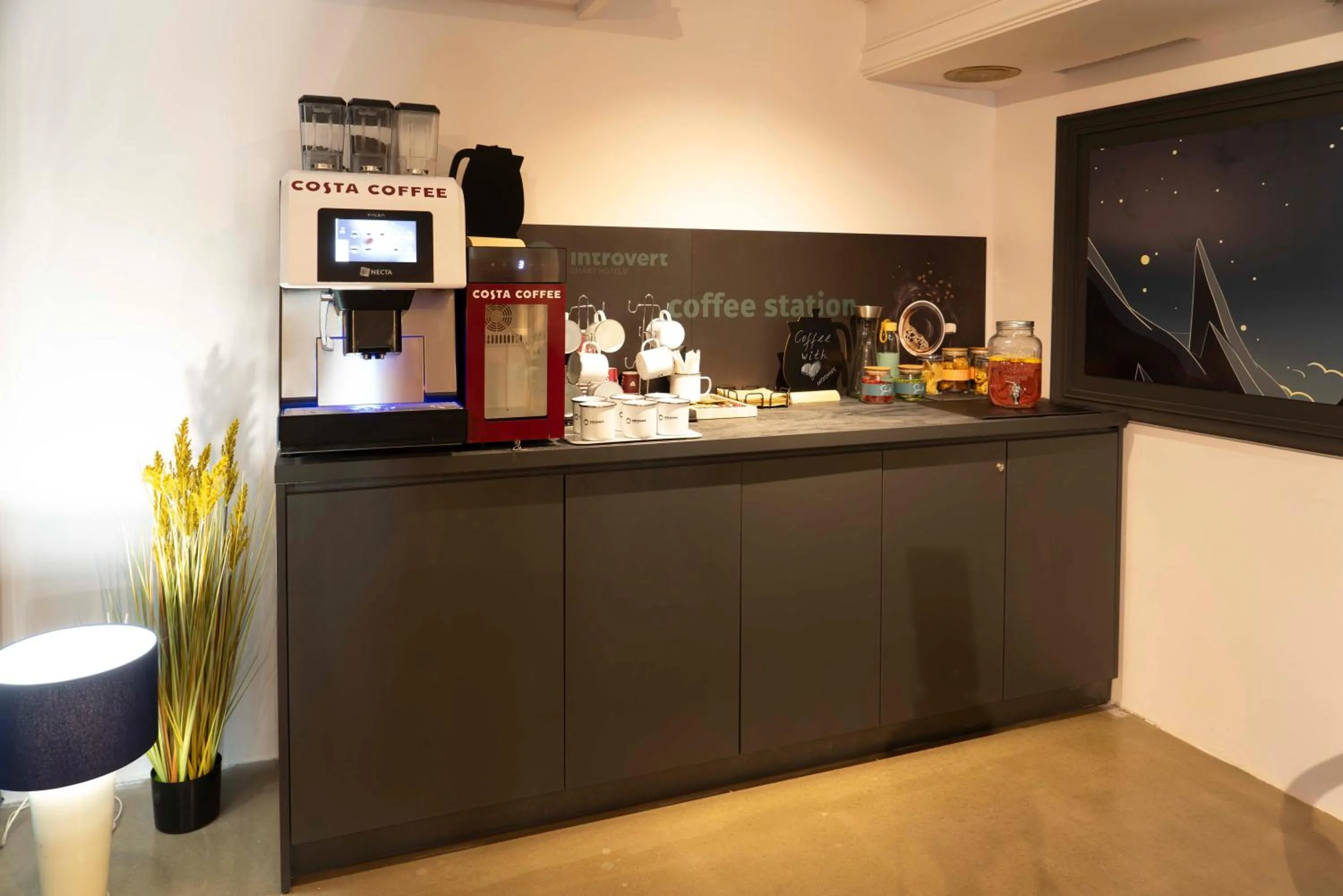 Coffee/tea facilities in Maria Luisa by INTROVERT HOTELS