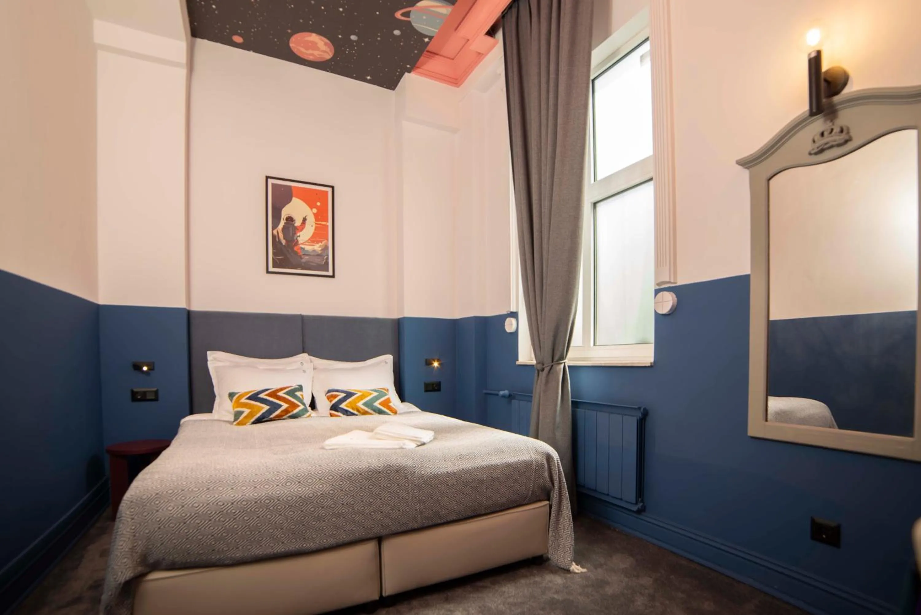 Bed in Maria Luisa by INTROVERT HOTELS