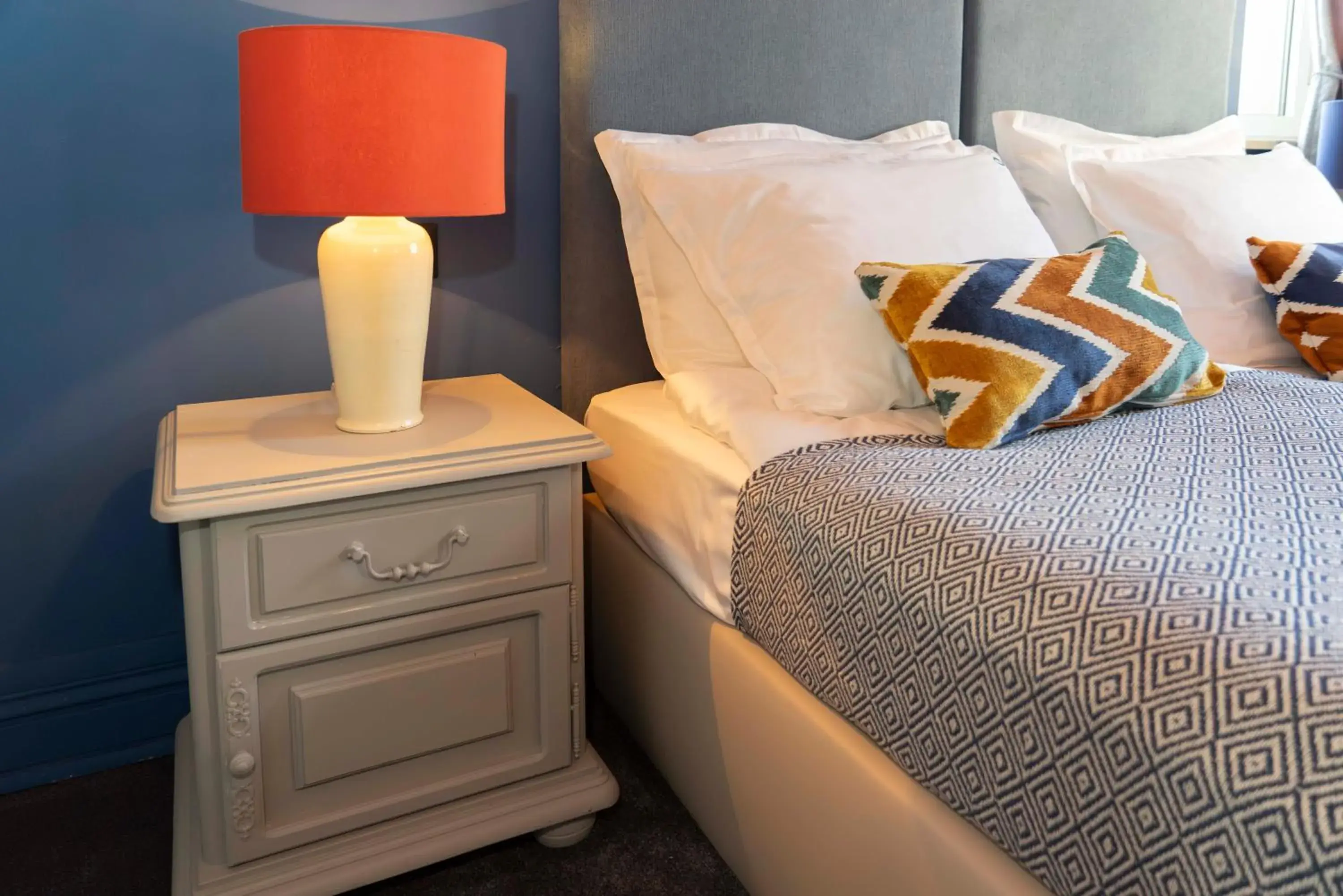 Economy Single Room – Interior view, no window - single occupancy in Maria Luisa by INTROVERT HOTELS Economy Single Room – Interior view, no window - single occupancy in Maria Luisa by INTROVERT HOTELS