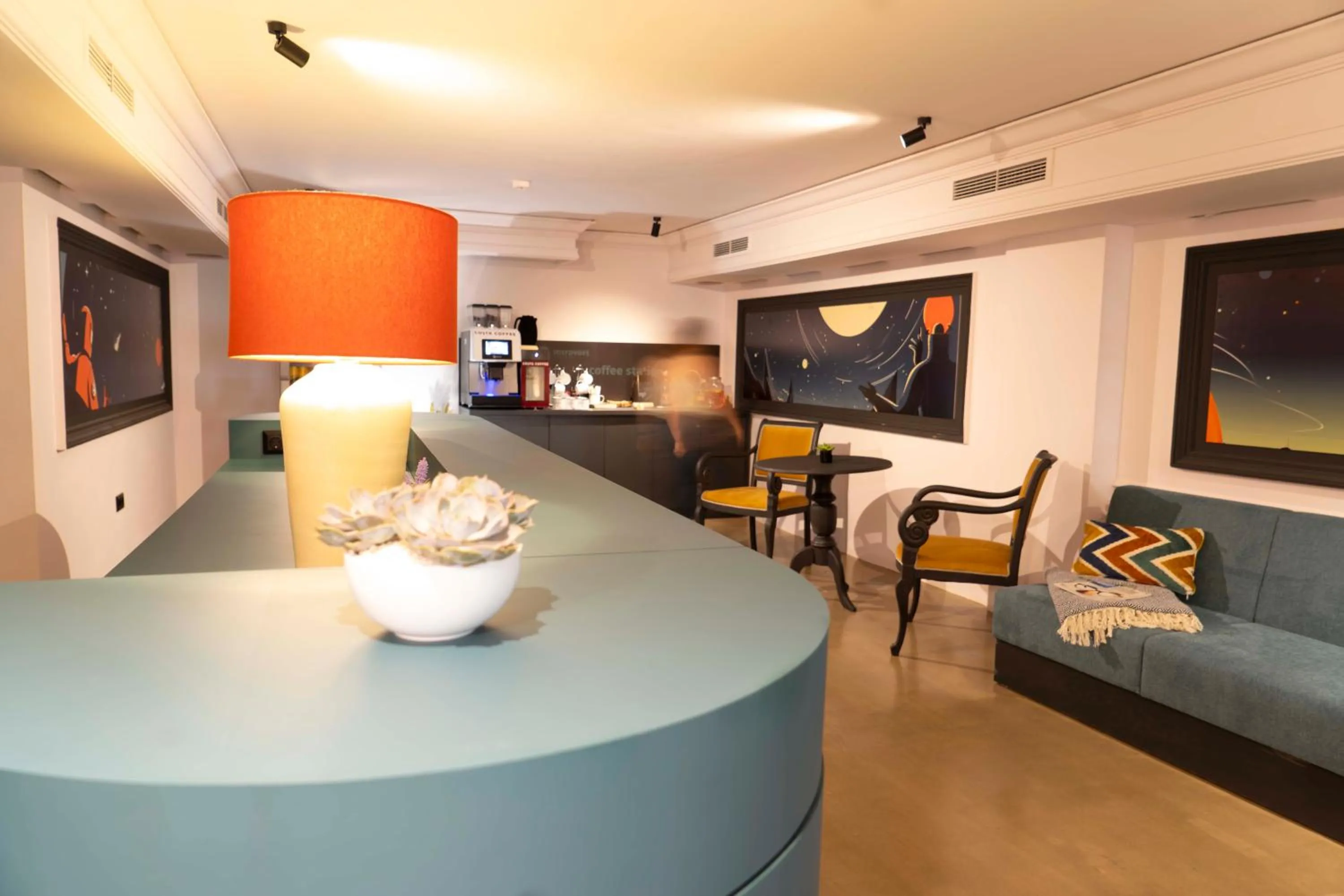 Lobby or reception in Maria Luisa by INTROVERT HOTELS