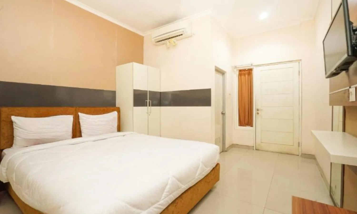 Bed in Semampir Residence By Occupied