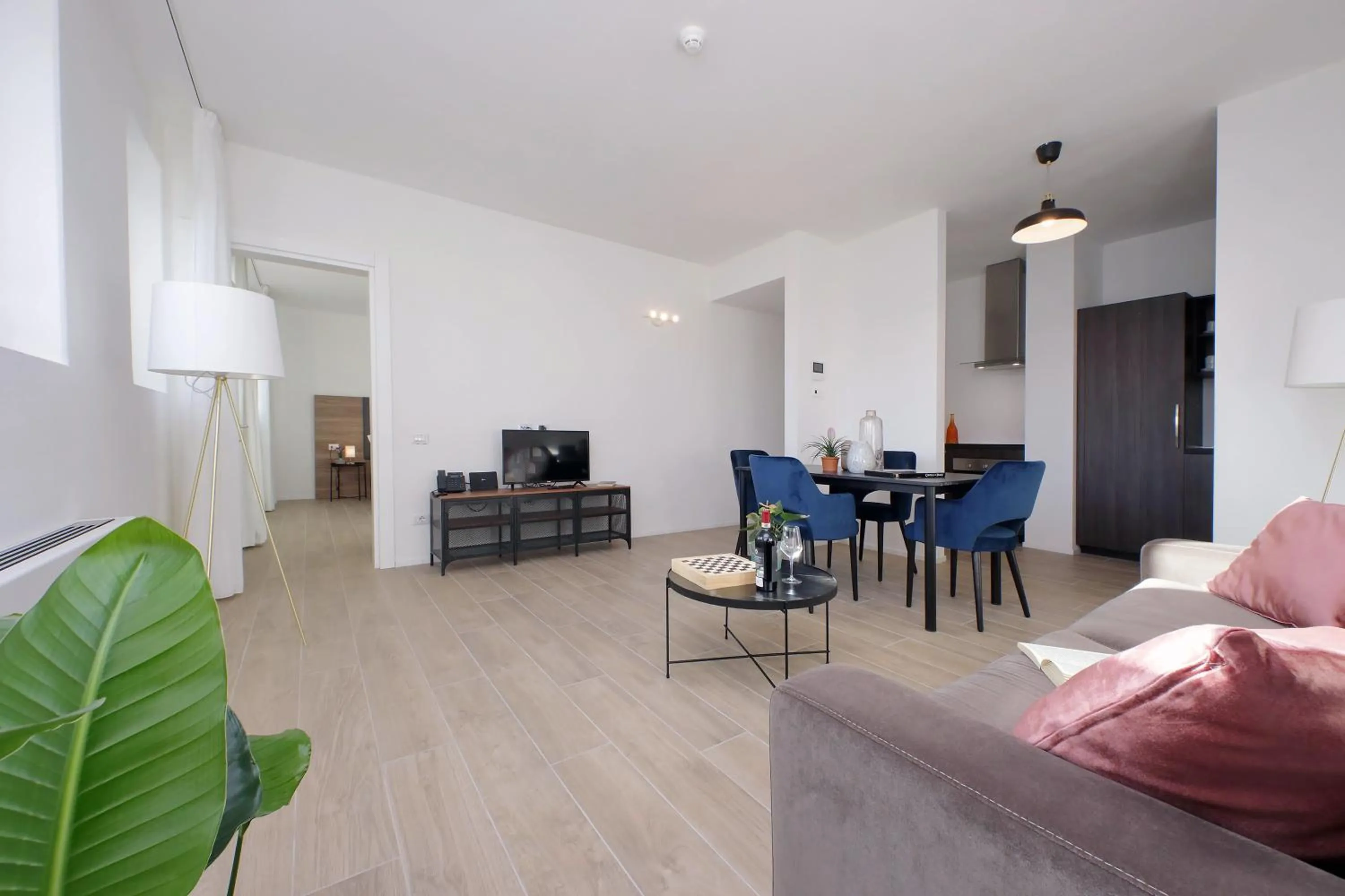 TV and multimedia in Siena Hills Apartments