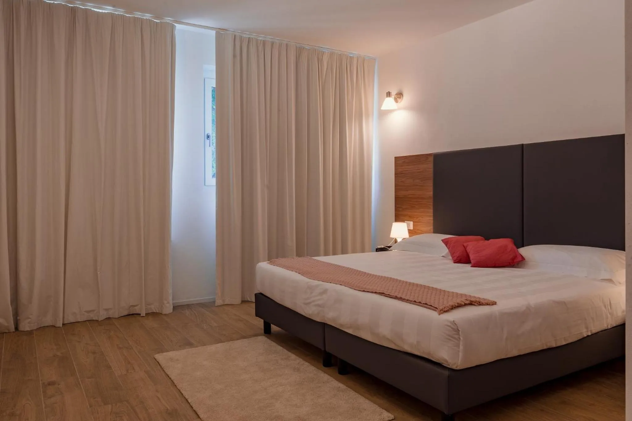 Bedroom, Bed in Siena Hills Apartments