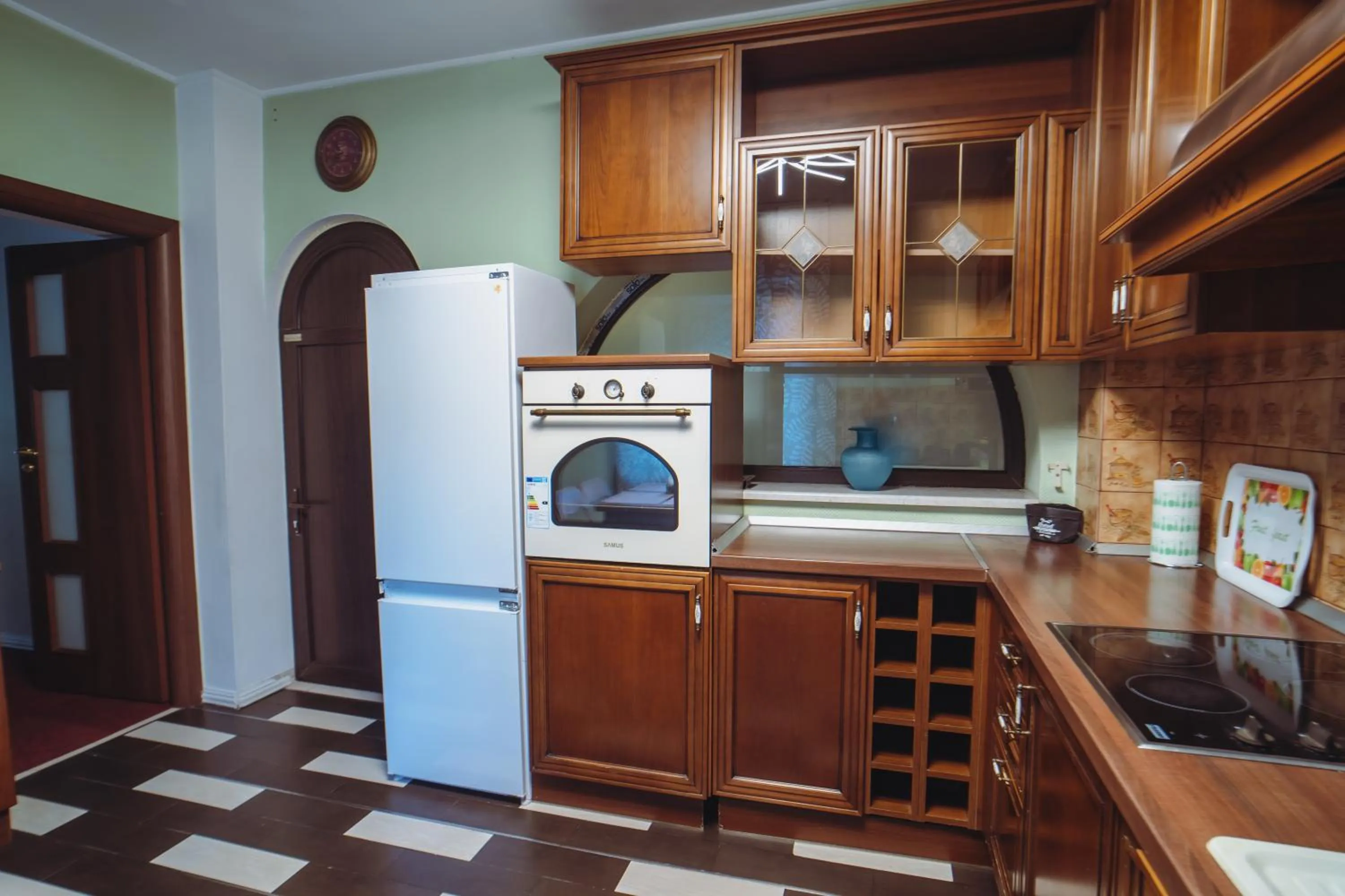 Kitchen or kitchenette in Luxuria Central Villa Bucharest