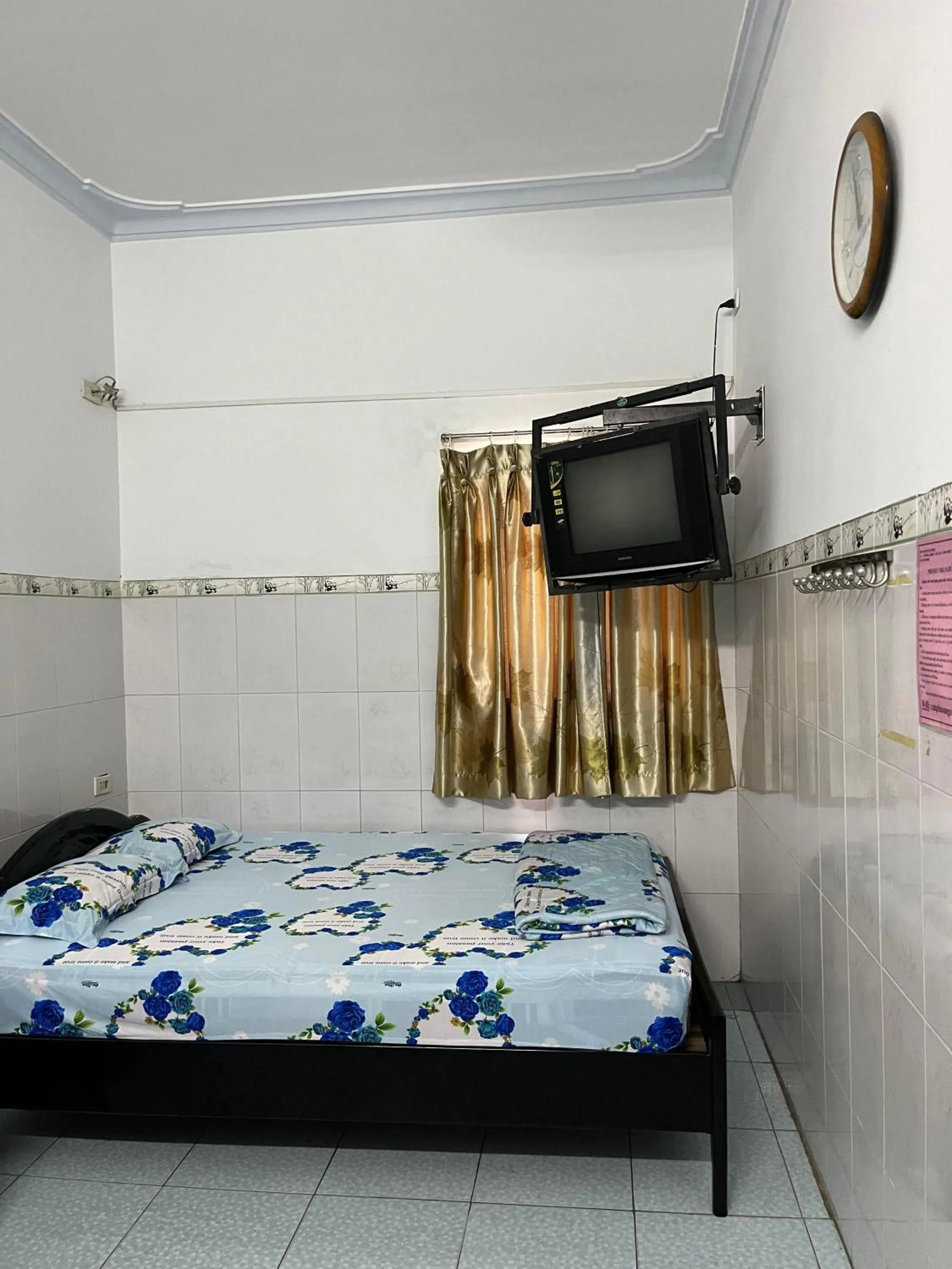 Bed in Cát Phượng Motel