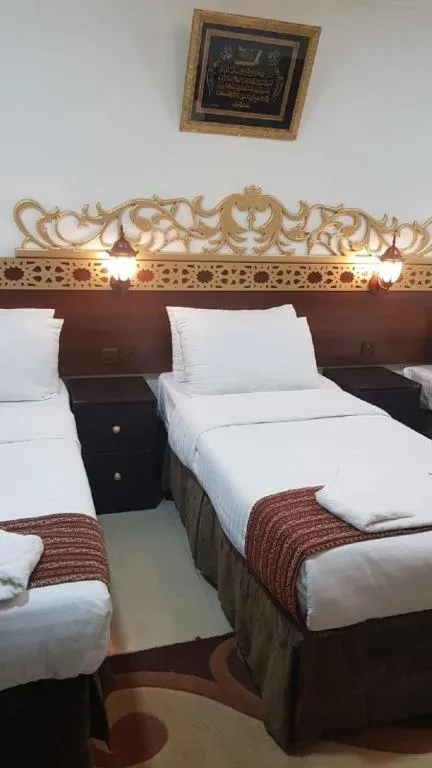 Bedroom in Al Tawfik Plaza