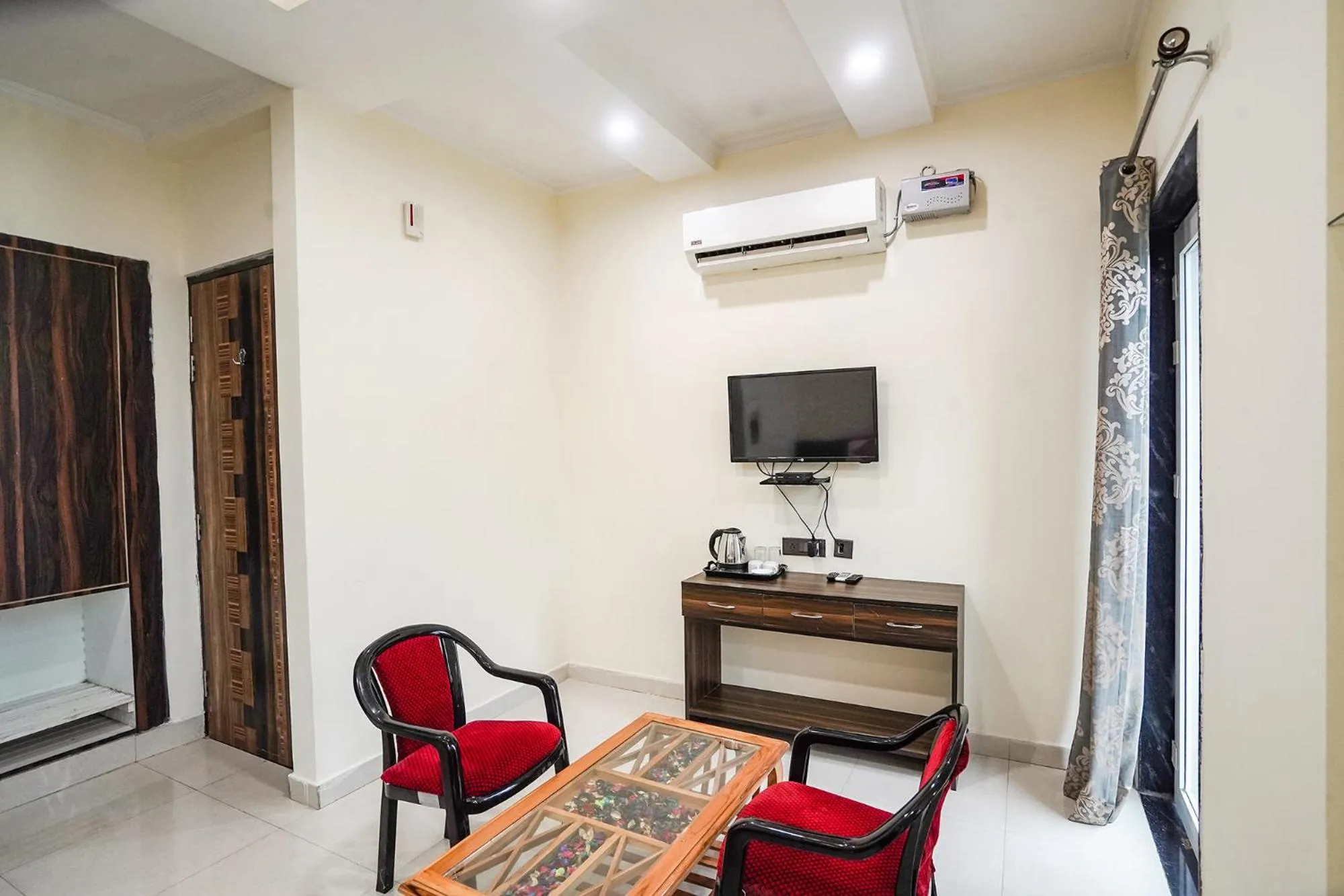 Seating area in FabHotel 17 Suites - Kailash hospital