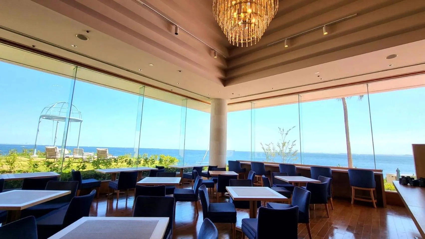 Communal lounge/ TV room in La vista Yokosuka Kannonzaki Terrace