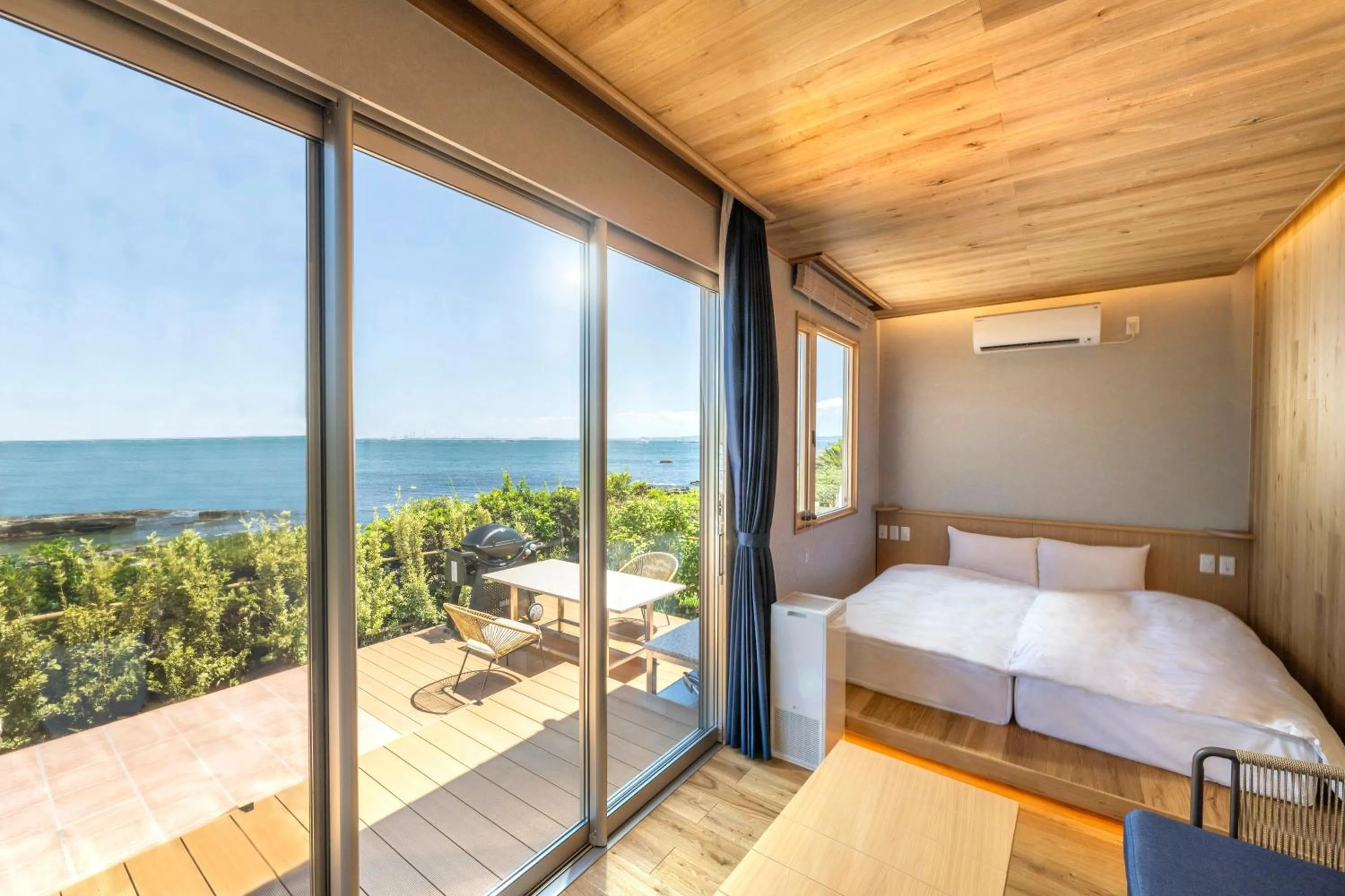 Garden, Bed in La vista Yokosuka Kannonzaki Terrace