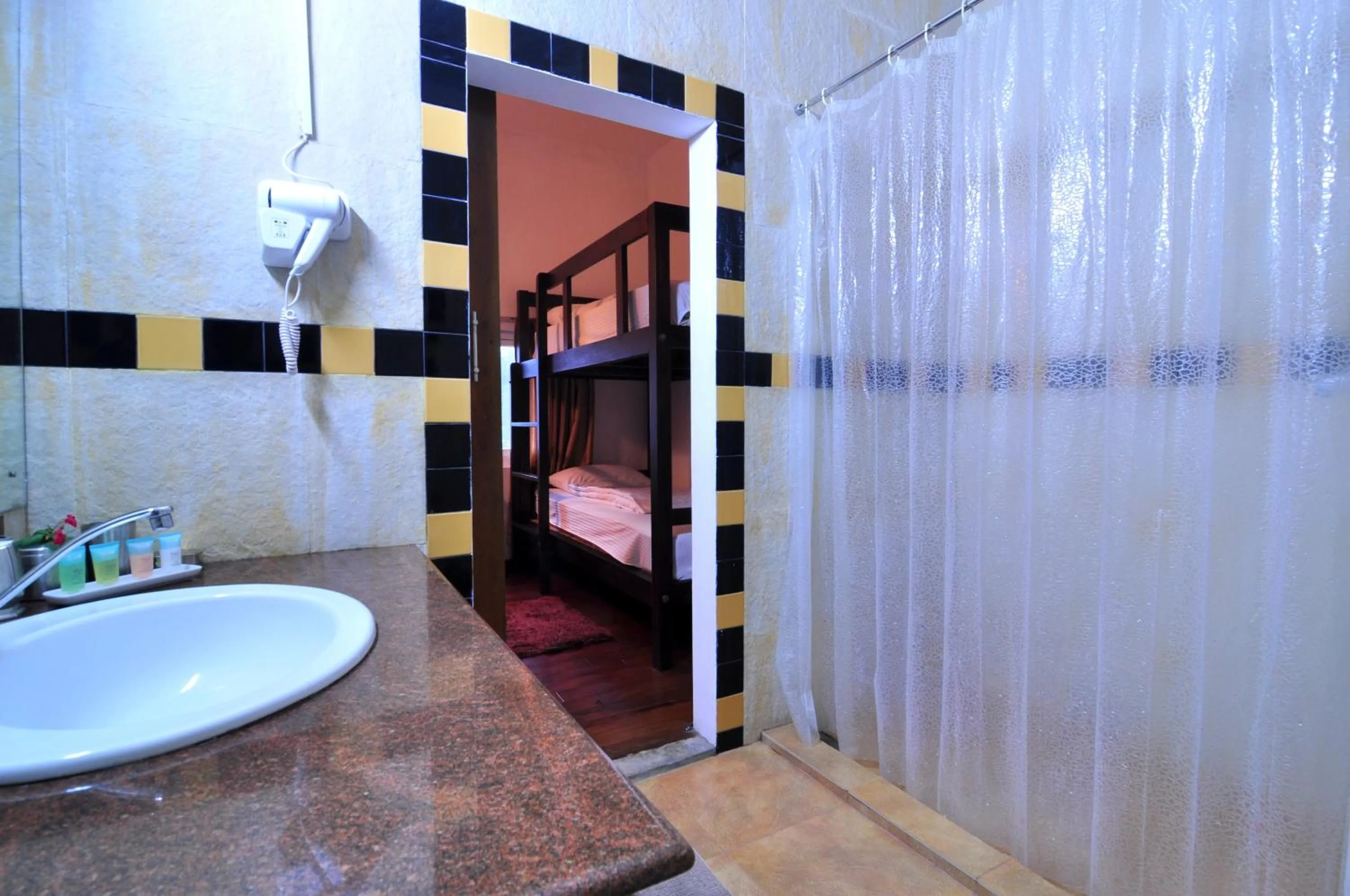 Shower in Clouds Holiday Bungalow