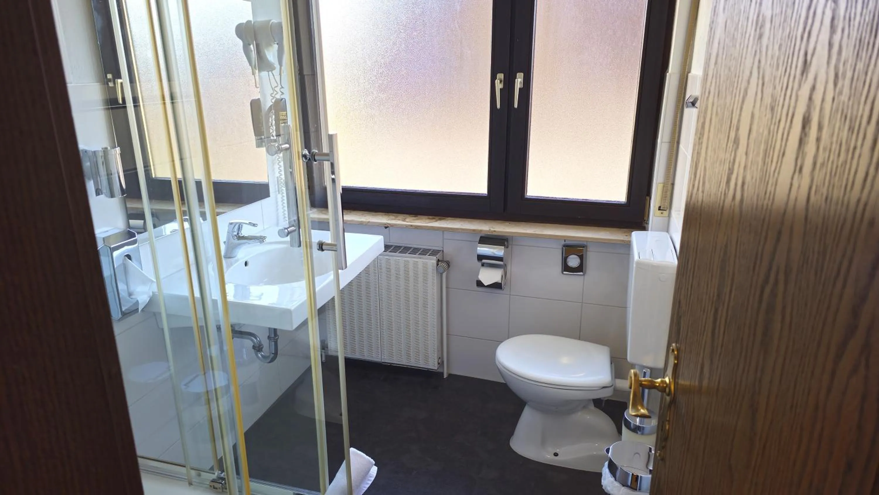 Shower in Hotel Avenue Altenfurt