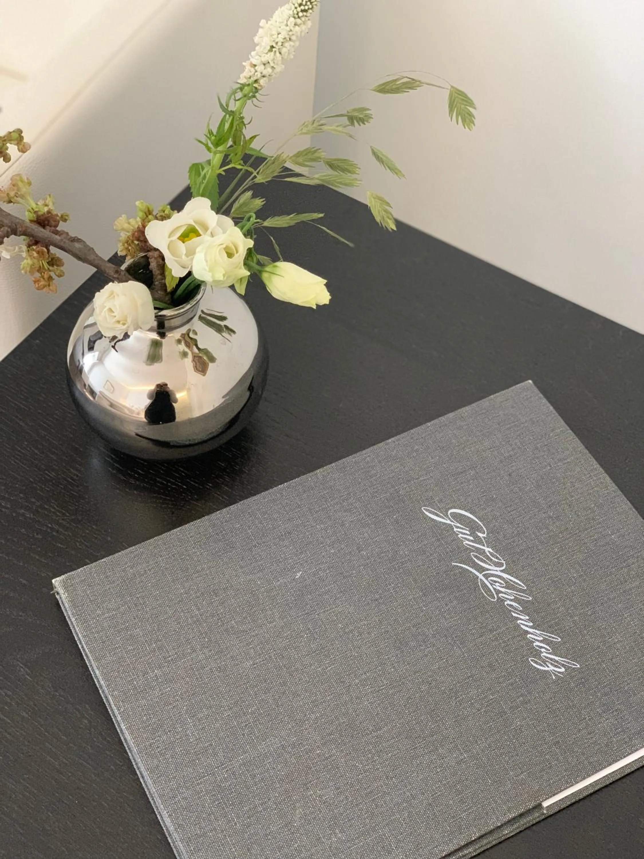 Photo of the whole room in Gut Hohenholz