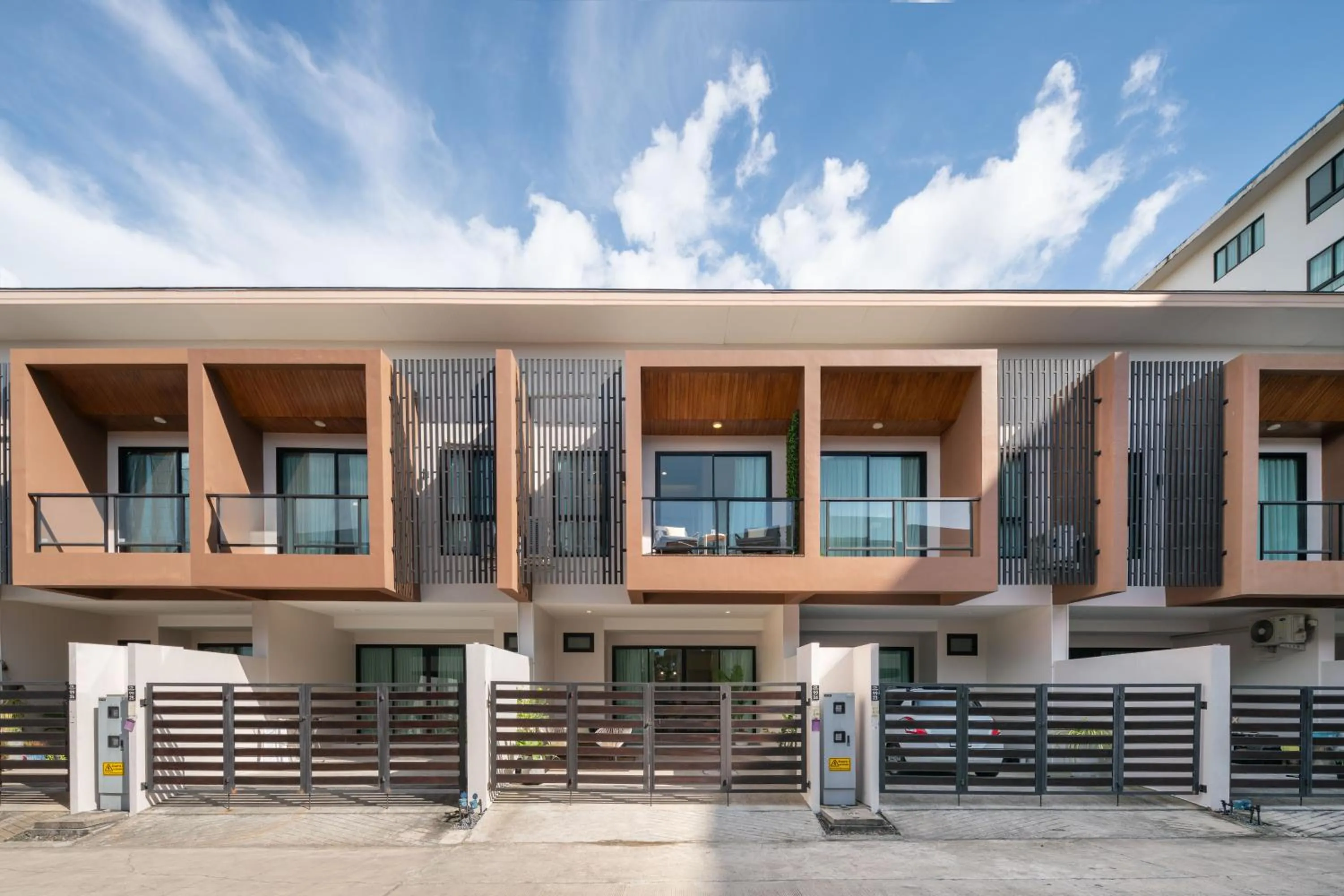 Chao Wilai Residence I Naiyang Beach I HKT Airport