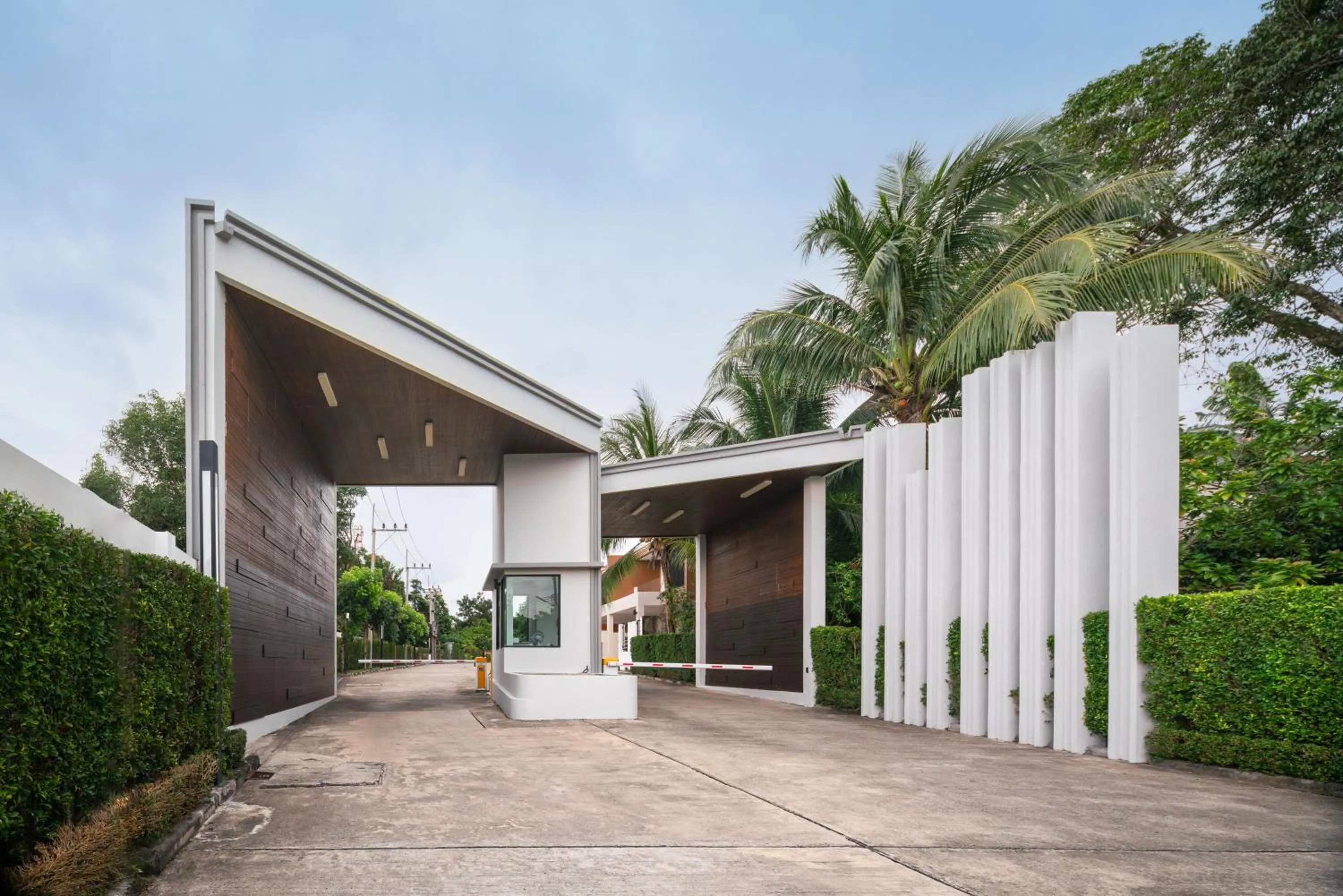 Property building in Chao Wilai Residence I Naiyang Beach I HKT Airport