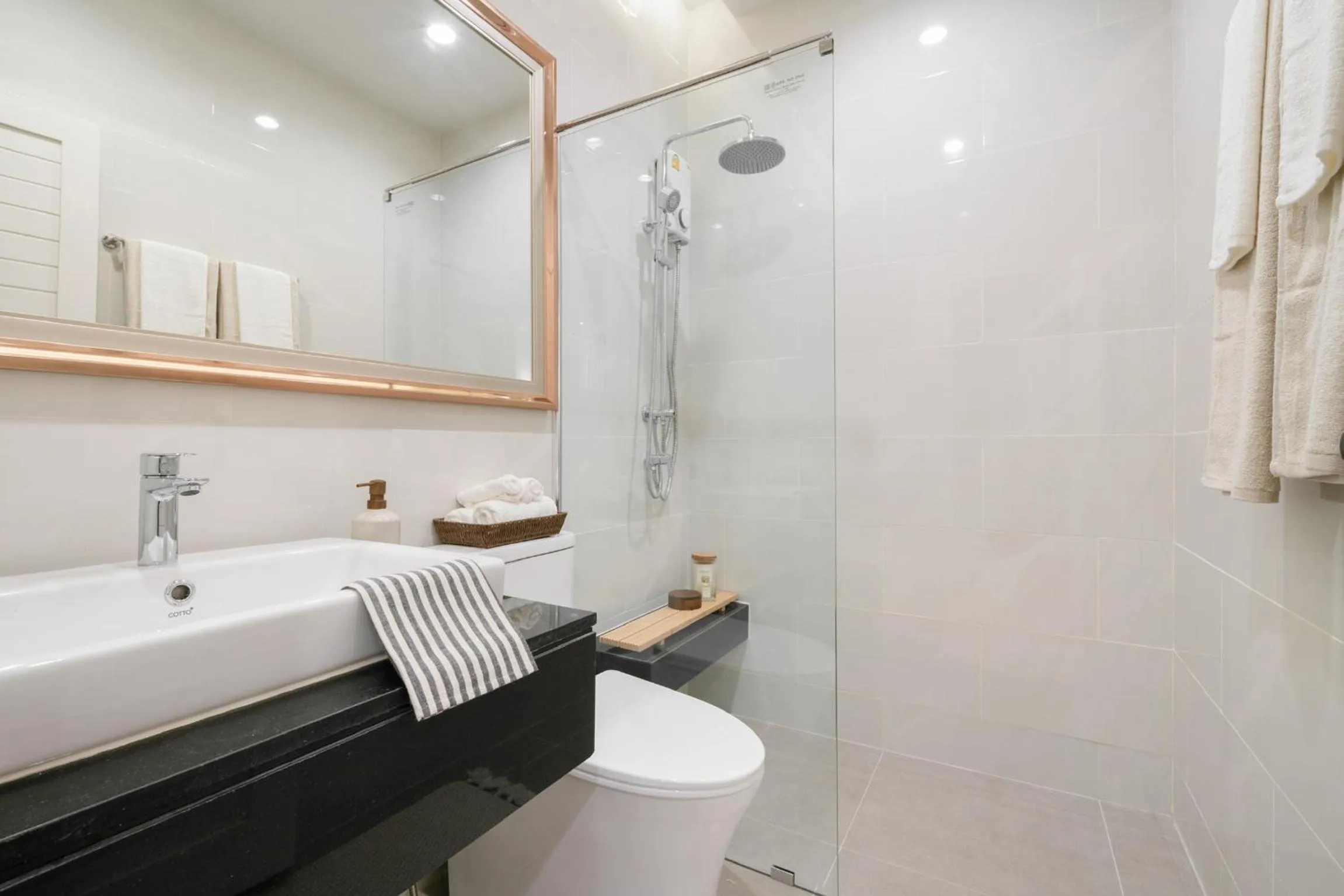 Chao Wilai Residence I Naiyang Beach I HKT Airport