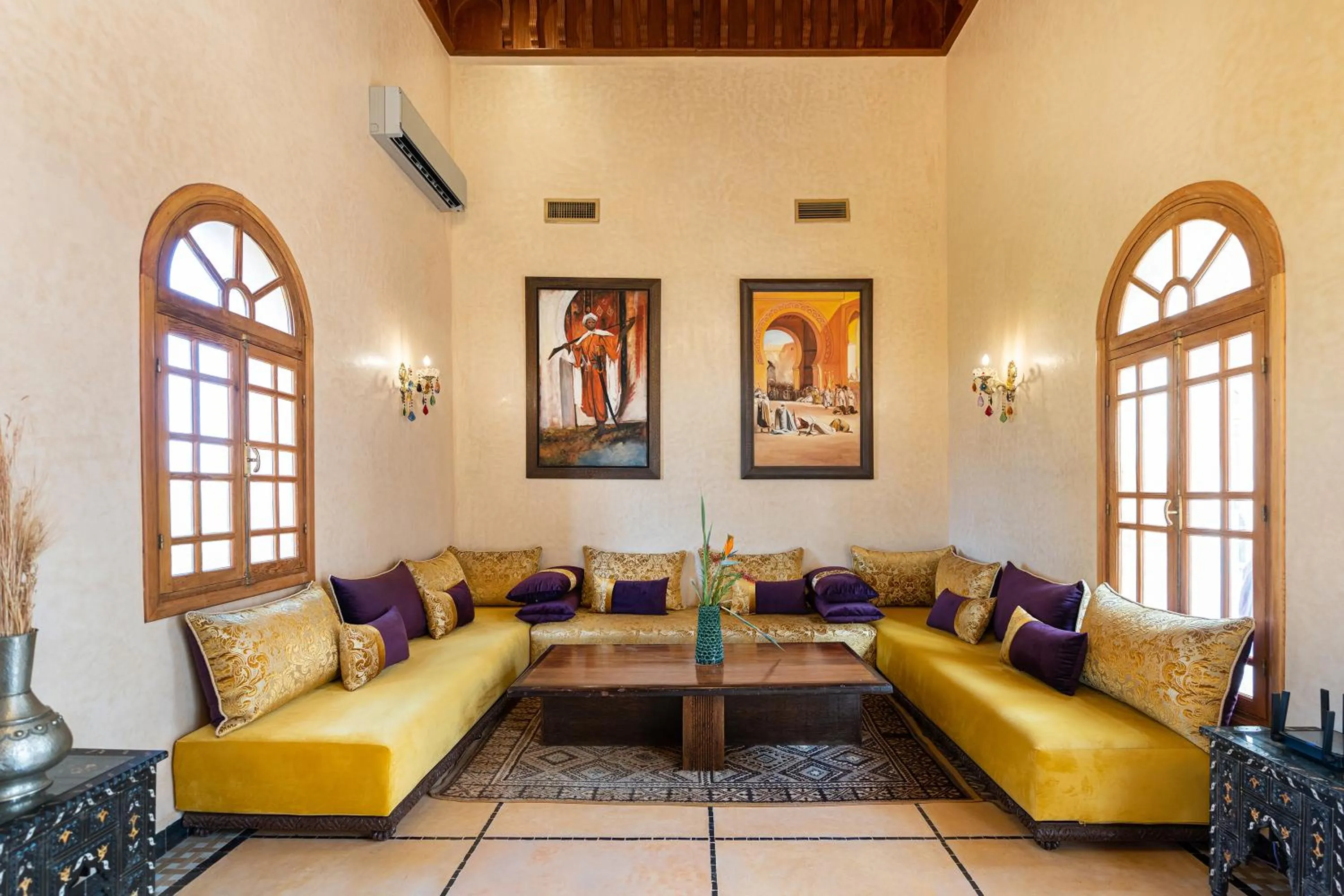 Living room in Palais Alcazar