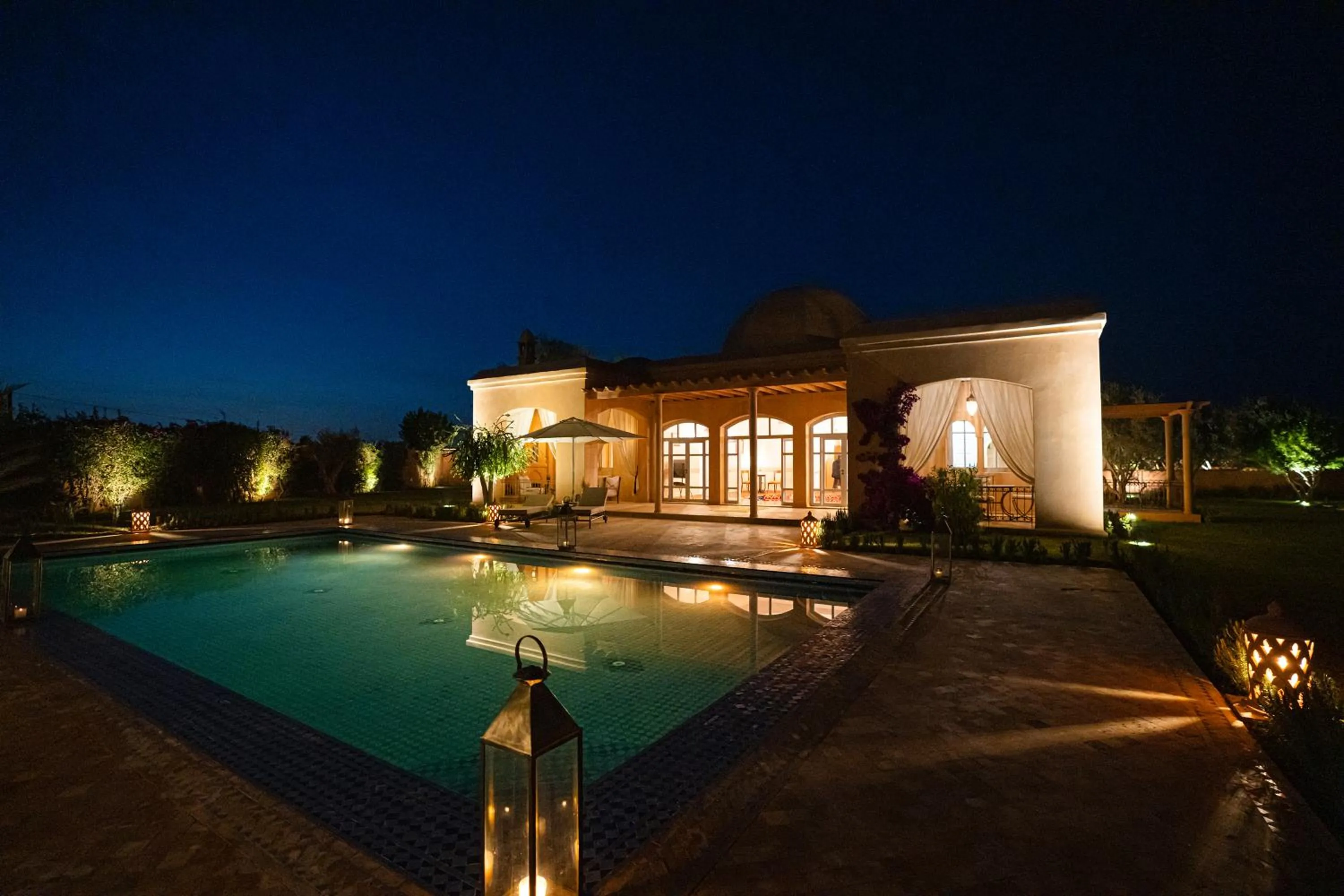 Night in Palais Alcazar