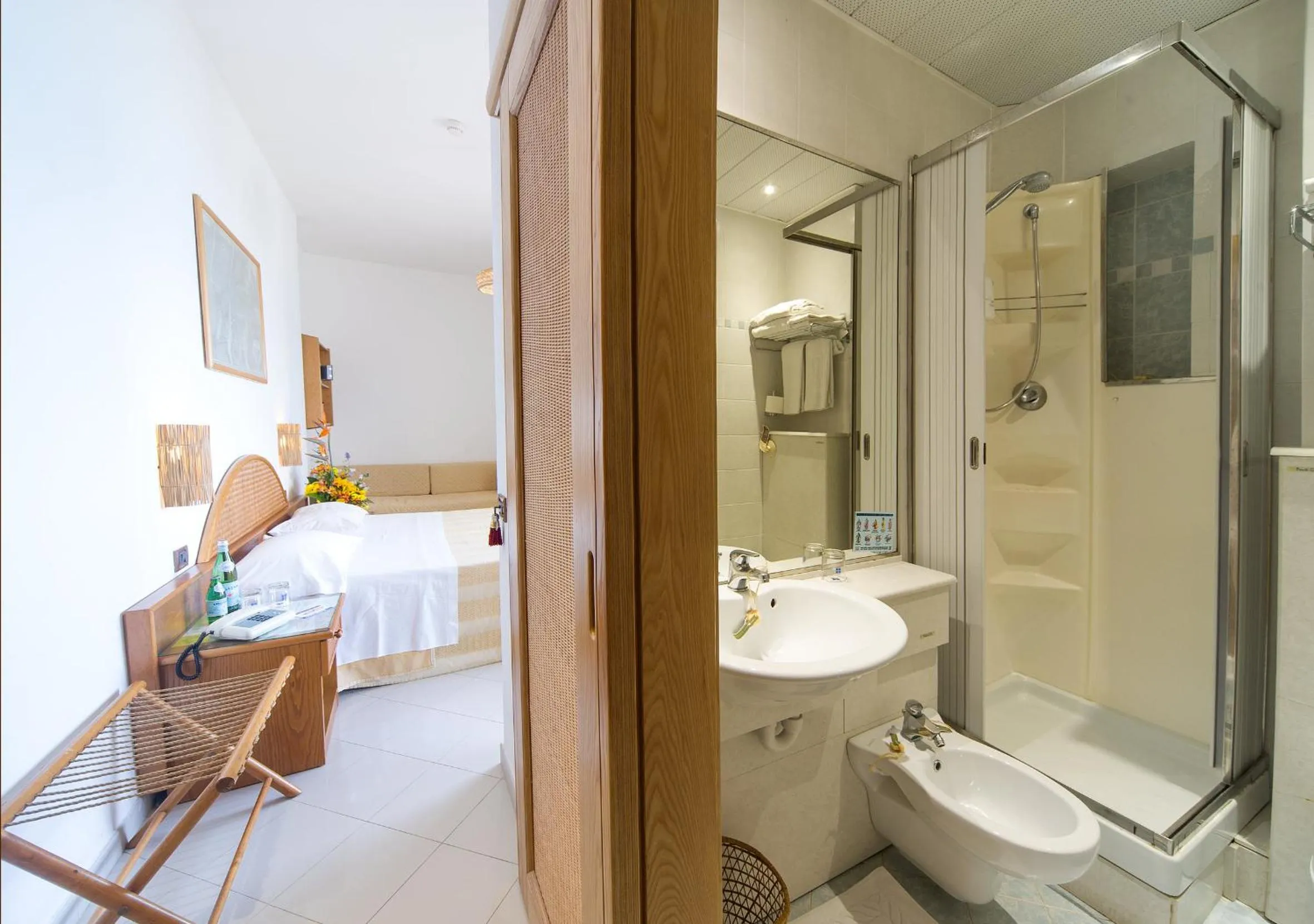 Decorative detail, Bed in Ecoresort Le Sirene - Caroli Hotels