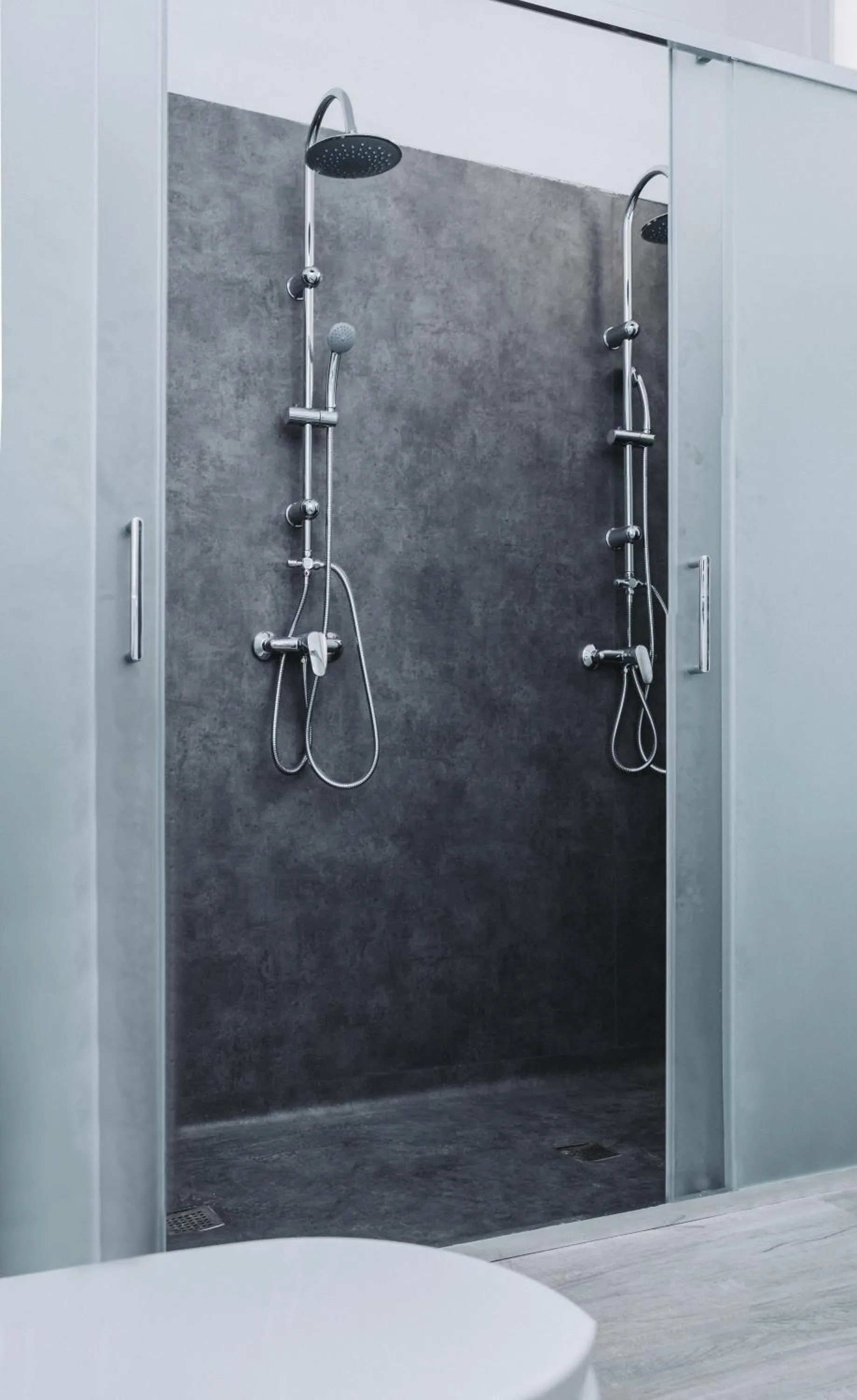 Bathroom in OLOPO Hostel